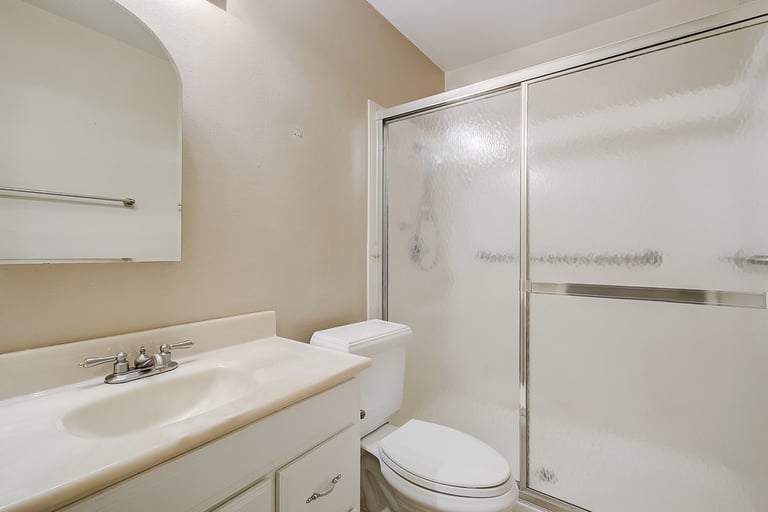Photo 35 of 40 - 2600 Heidelberg Ct, Sacramento, CA 95826