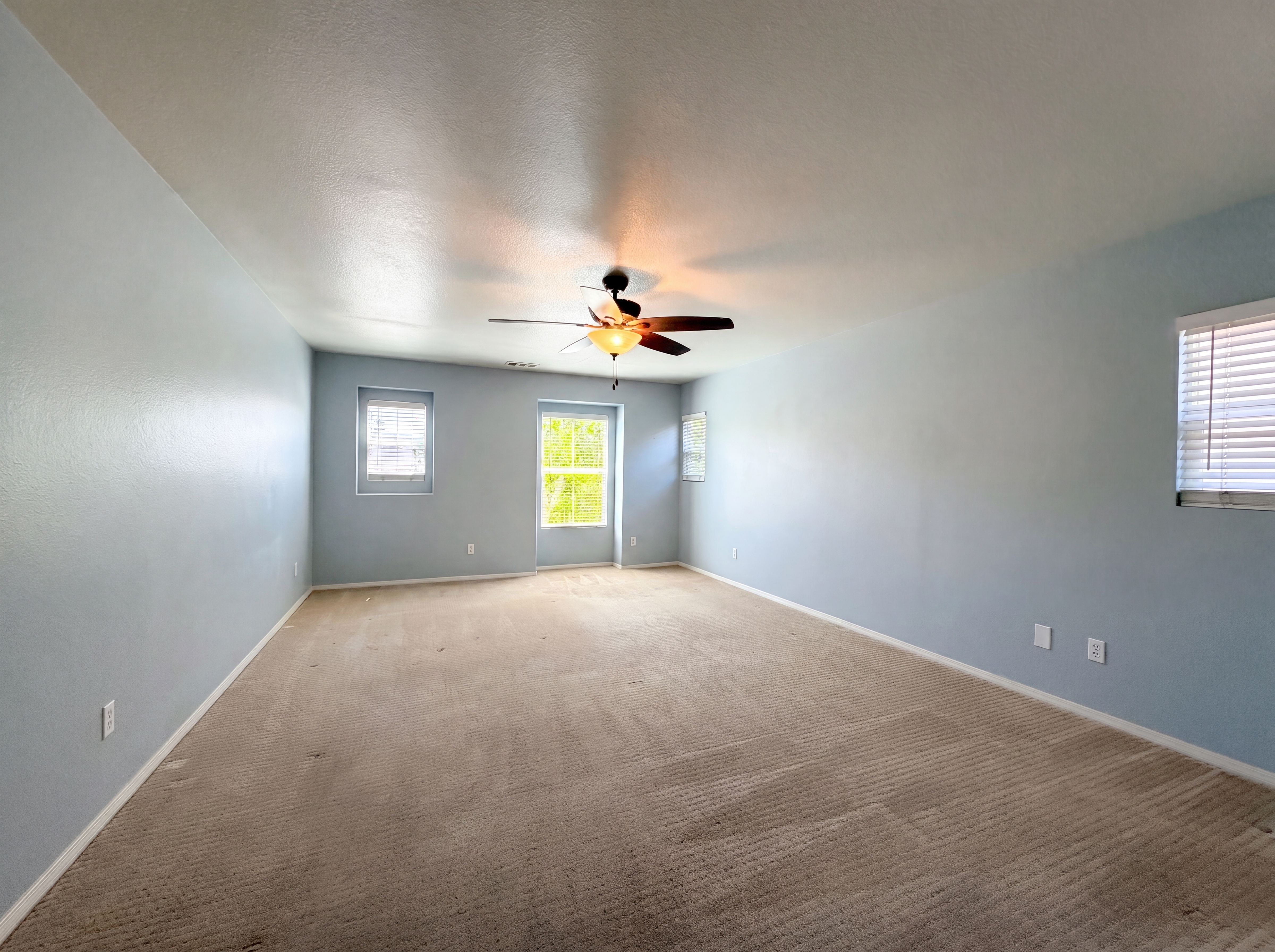 Photo 12 of 24 of 29206 Rio Lobo Way, Valencia, CA