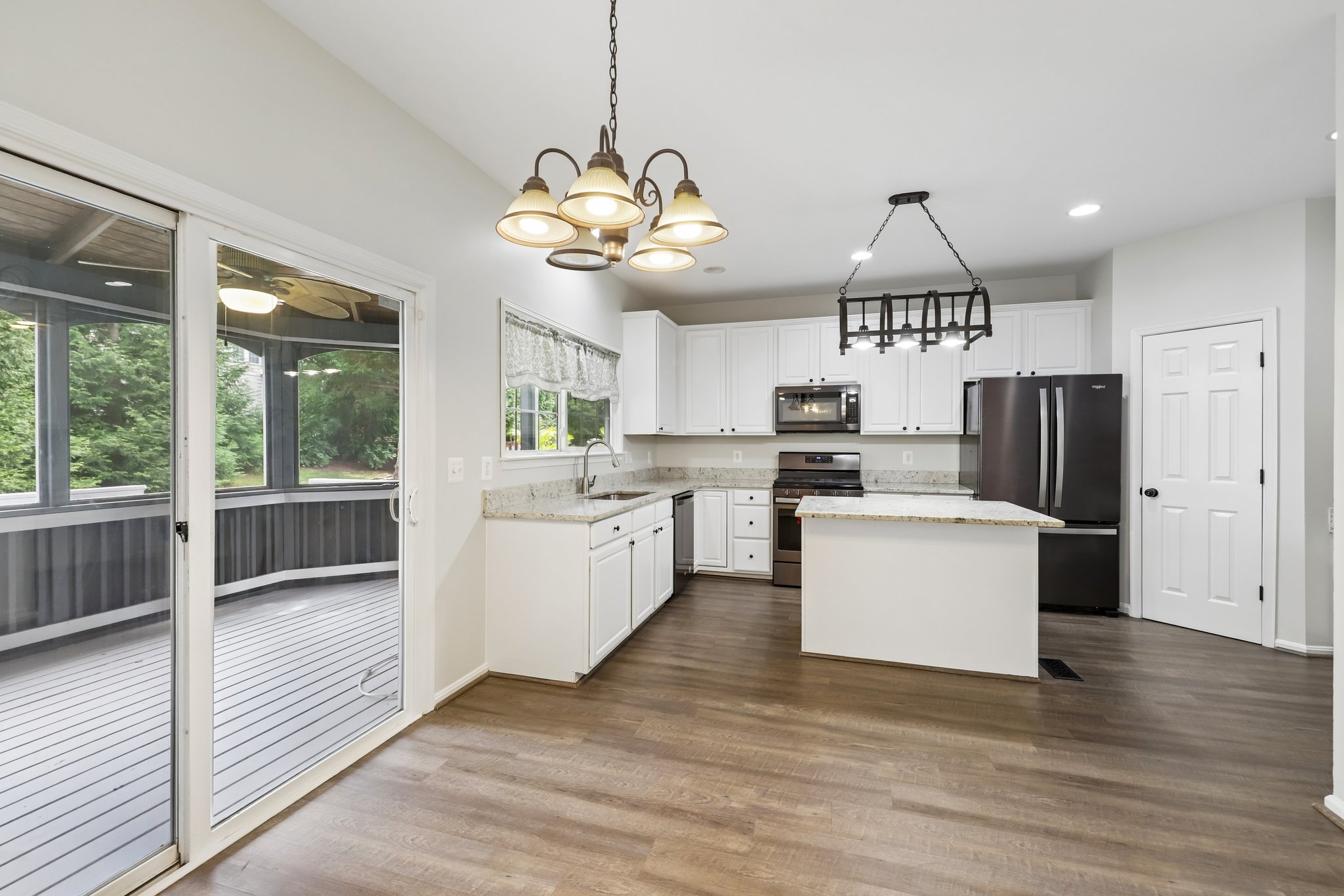 Photo 35 of 48 of 6046 Persinger House Ct, Manassas, VA