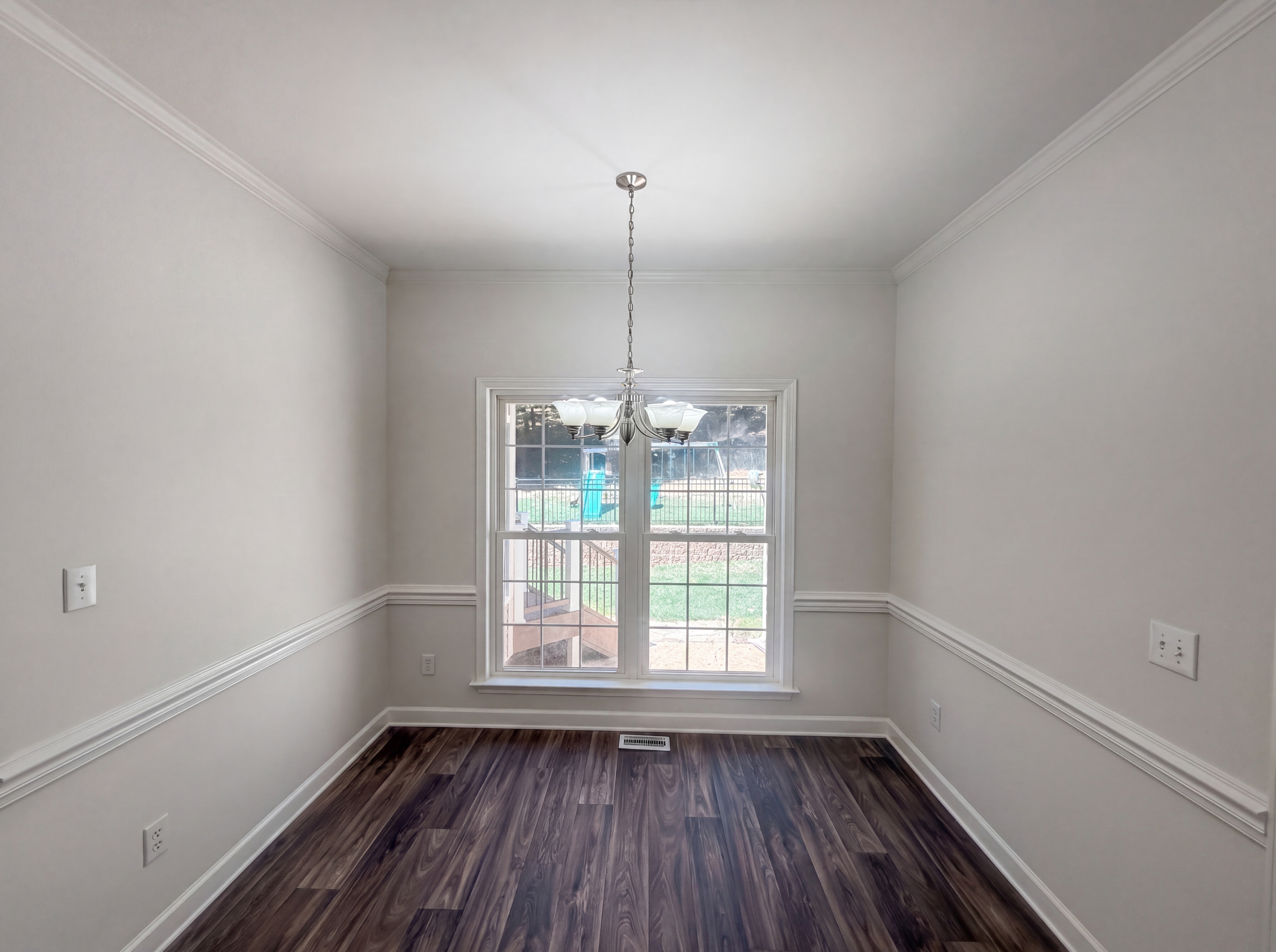 Photo 11 of 33 of 6120 Tennyson Dr, Kernersville, NC