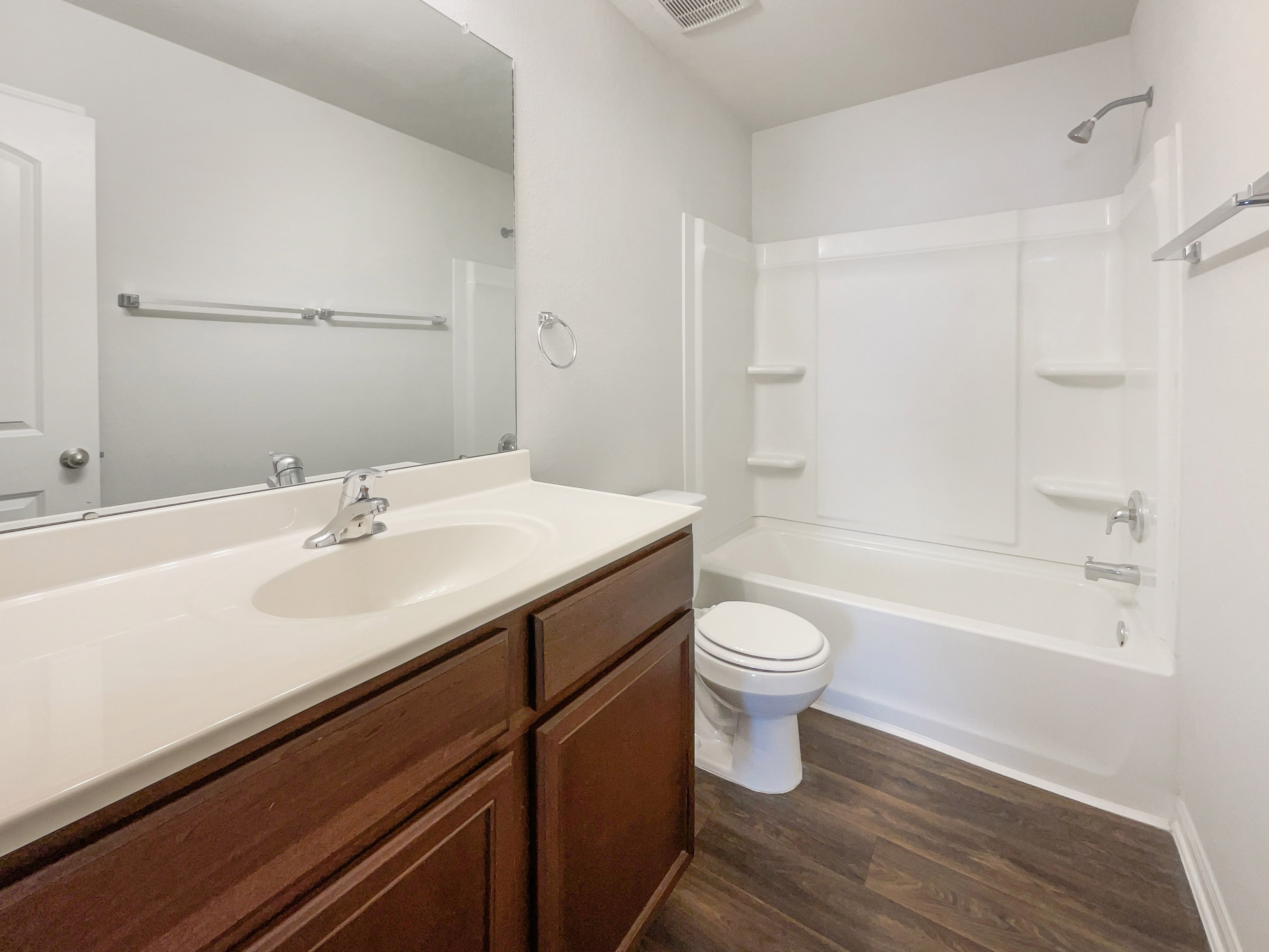 Photo 15 of 17 of 28025 Irving Dr, Magnolia, TX