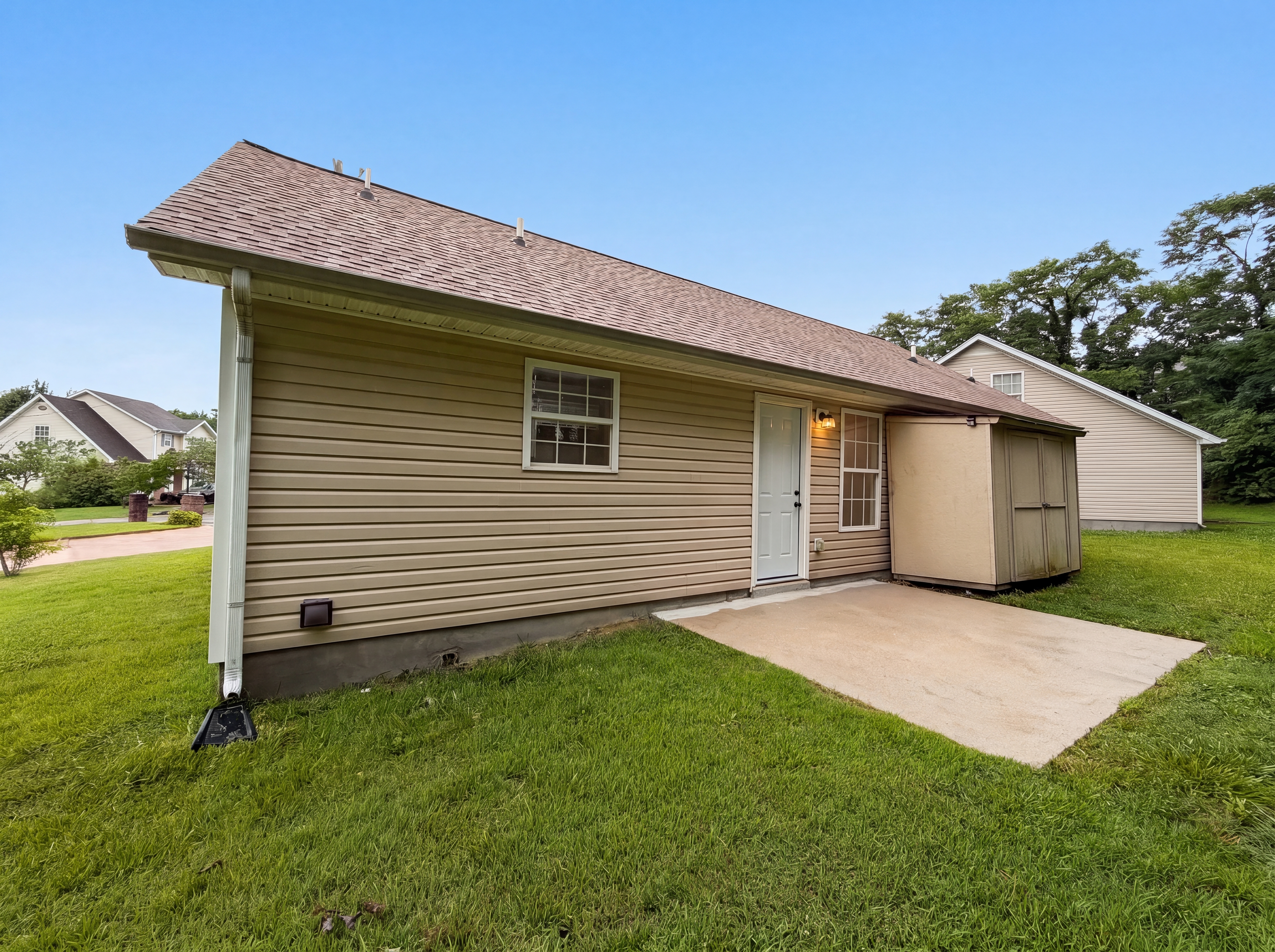 Photo 20 of 21 of 1125 Sima Shabat Ct, La Vergne, TN