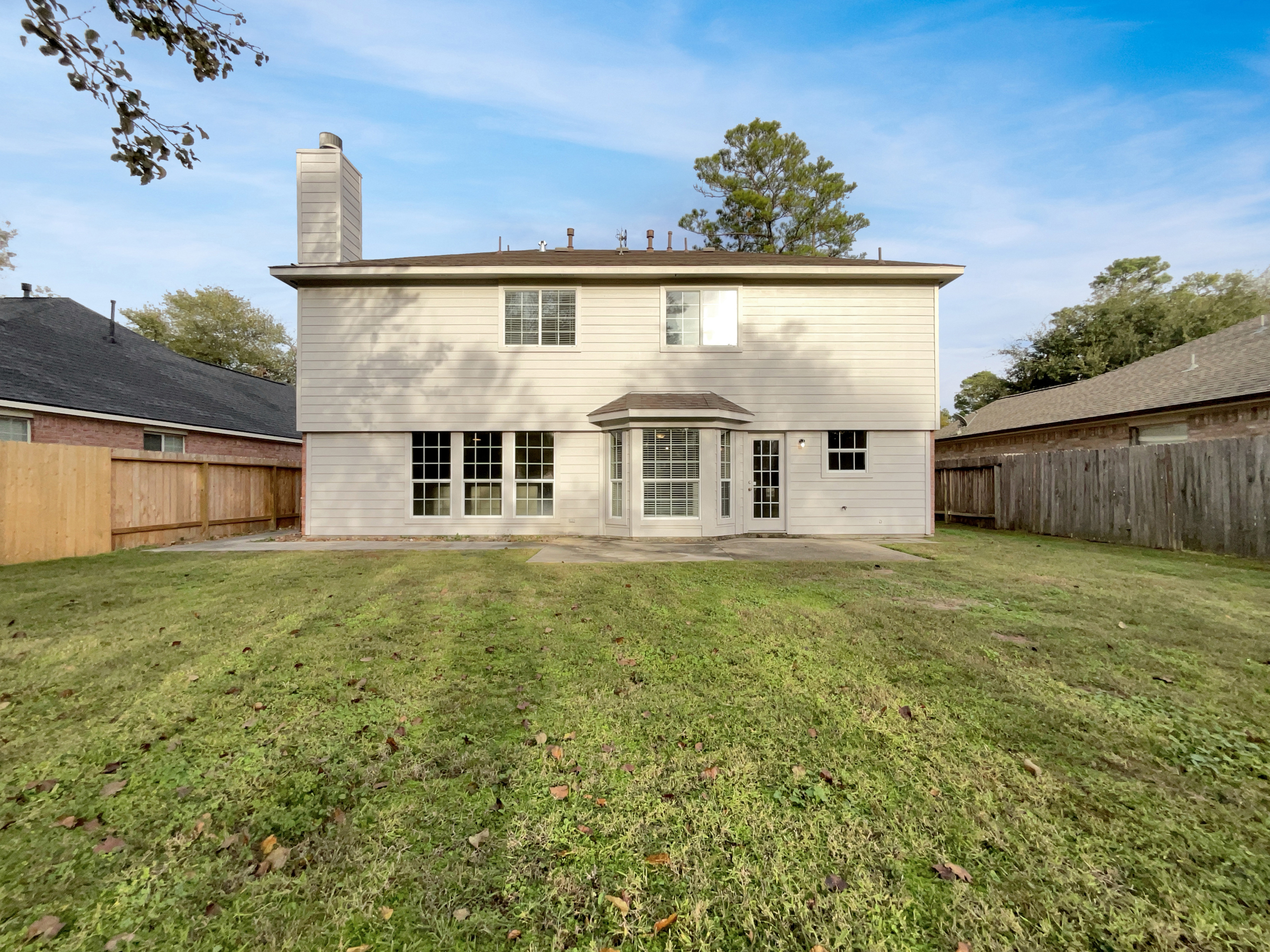Photo 8 of 23 of 25823 Bearborough Dr, Spring, TX