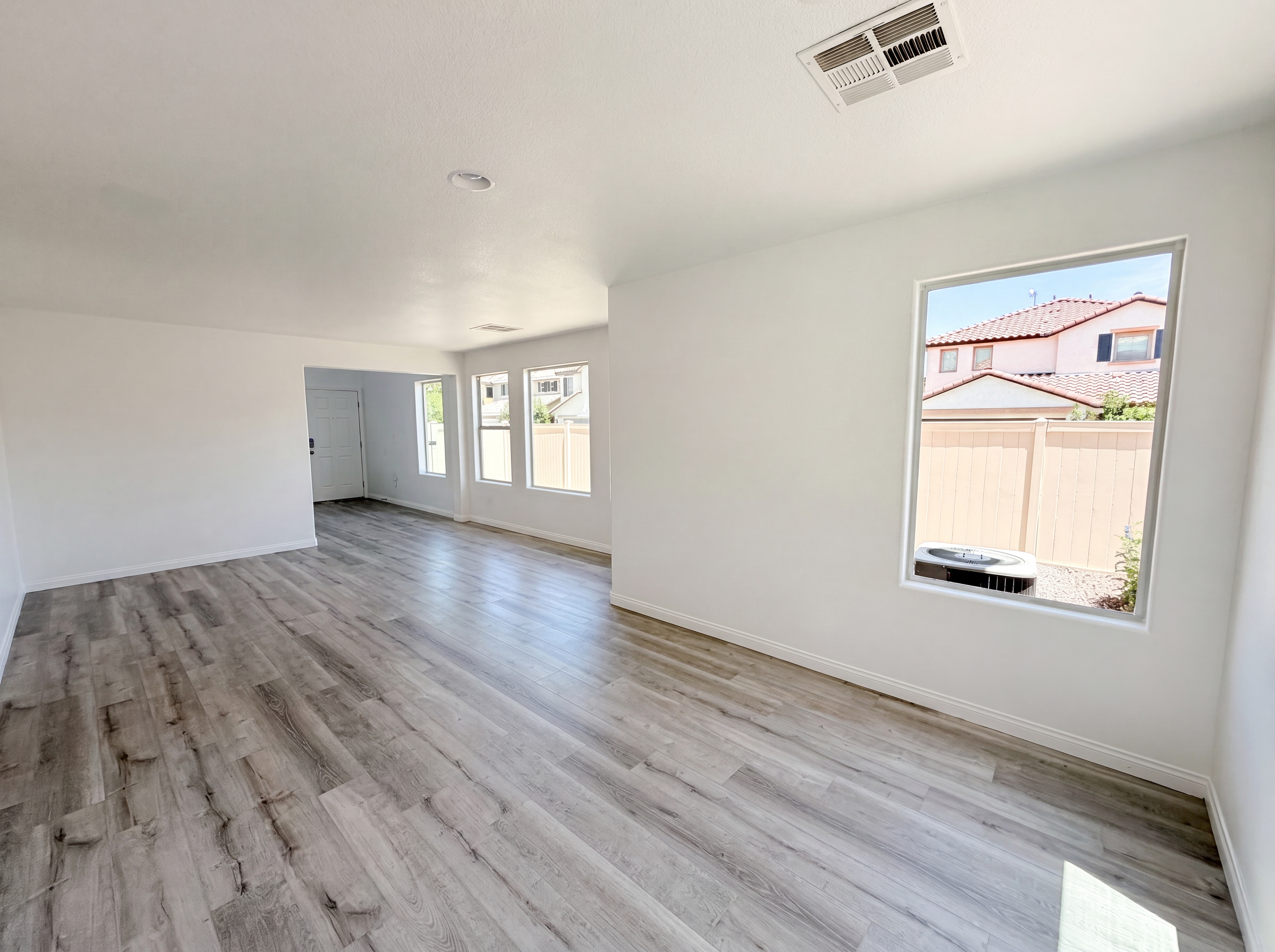 Photo 10 of 51 of 9069 Amanda Creek Ct, Las Vegas, NV