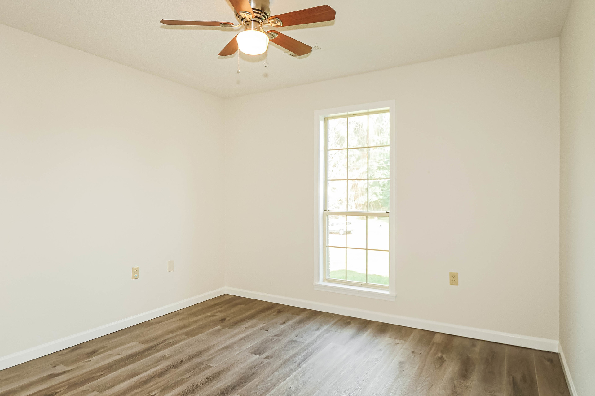 Photo 16 of 21 of 291 Wellington Way, Atoka, TN