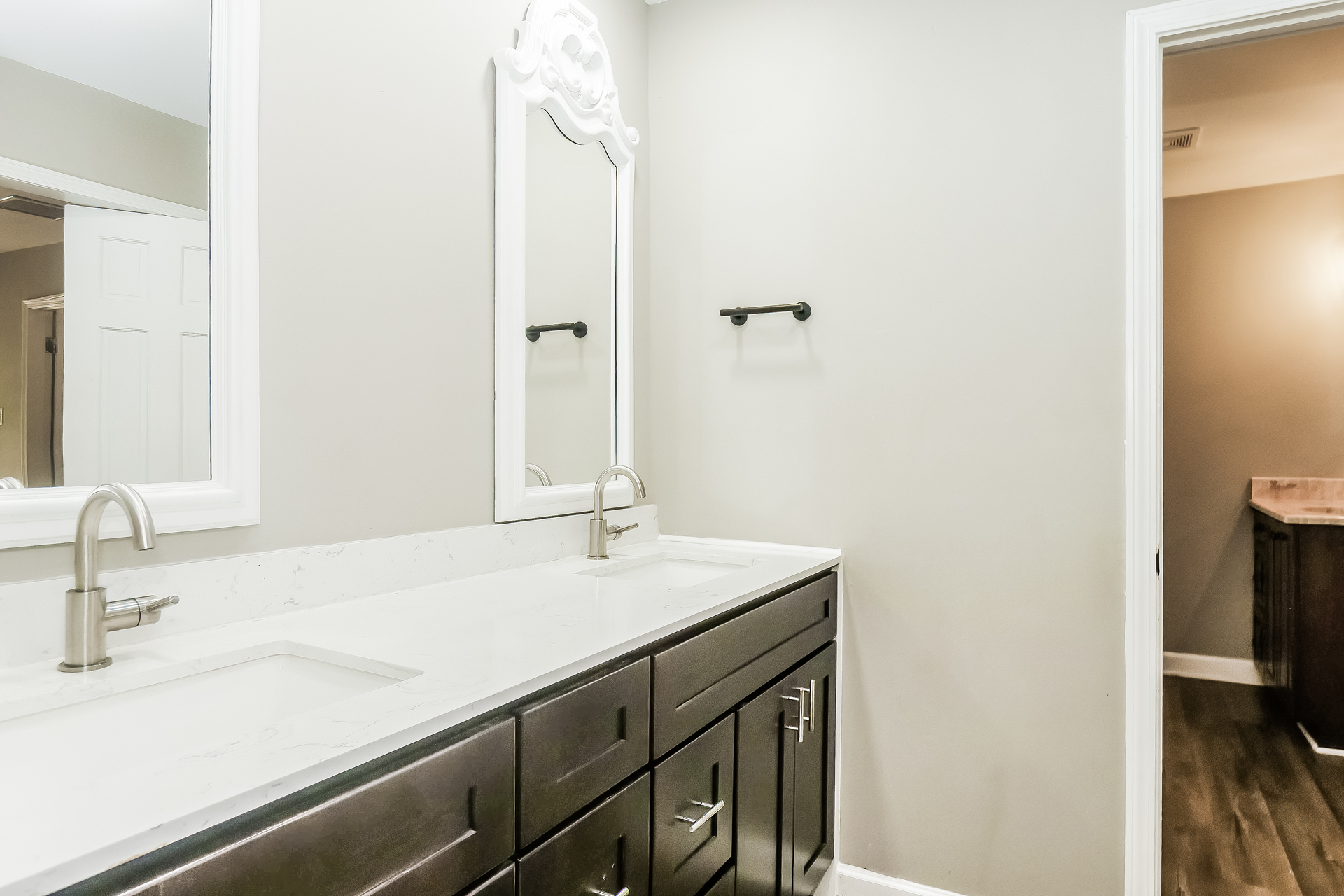 Photo 18 of 41 of 3530 Josee Ln, Bartlett, TN