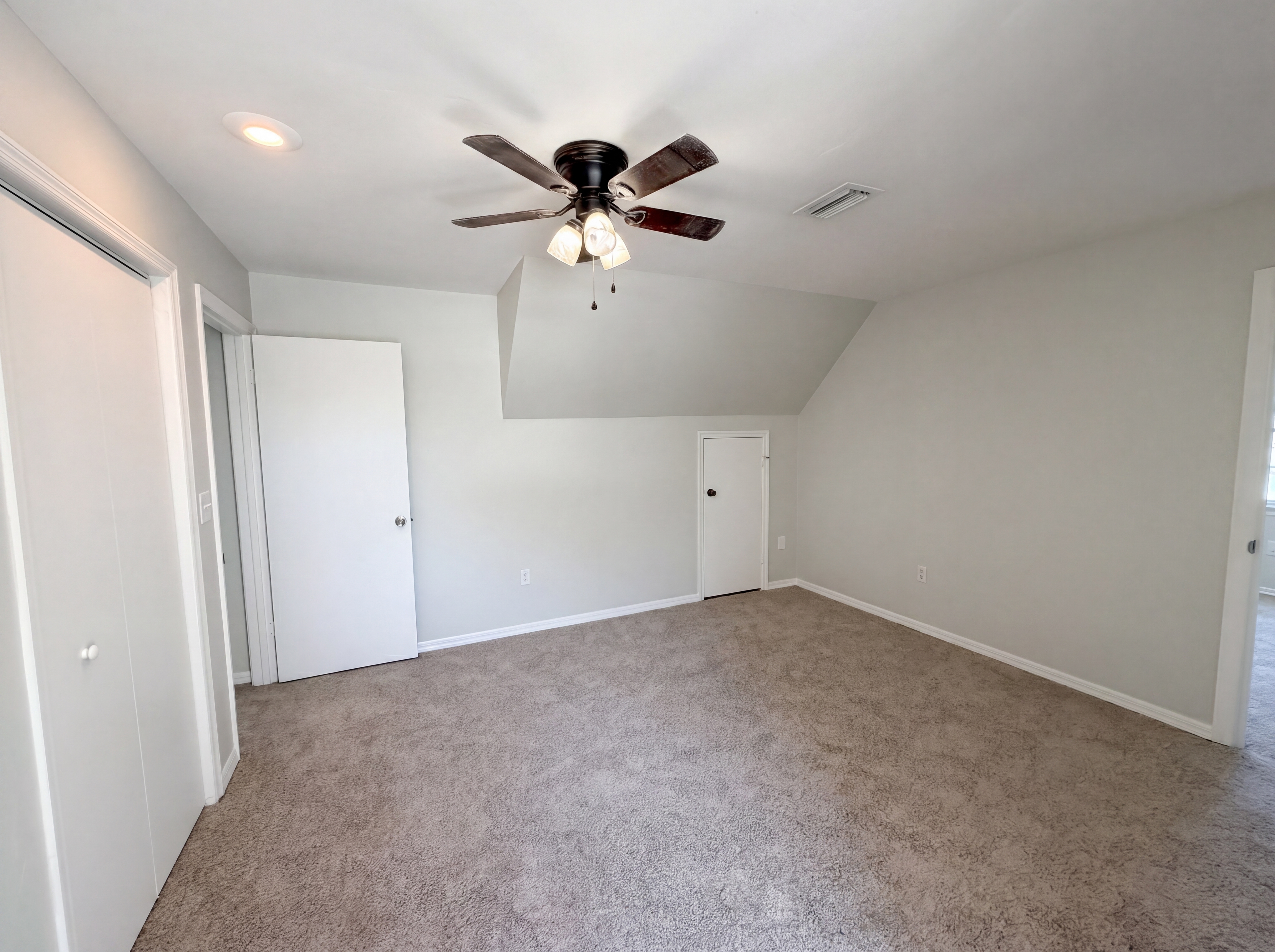 Photo 14 of 26 of 3226 NE 30th Ct, Ocala, FL