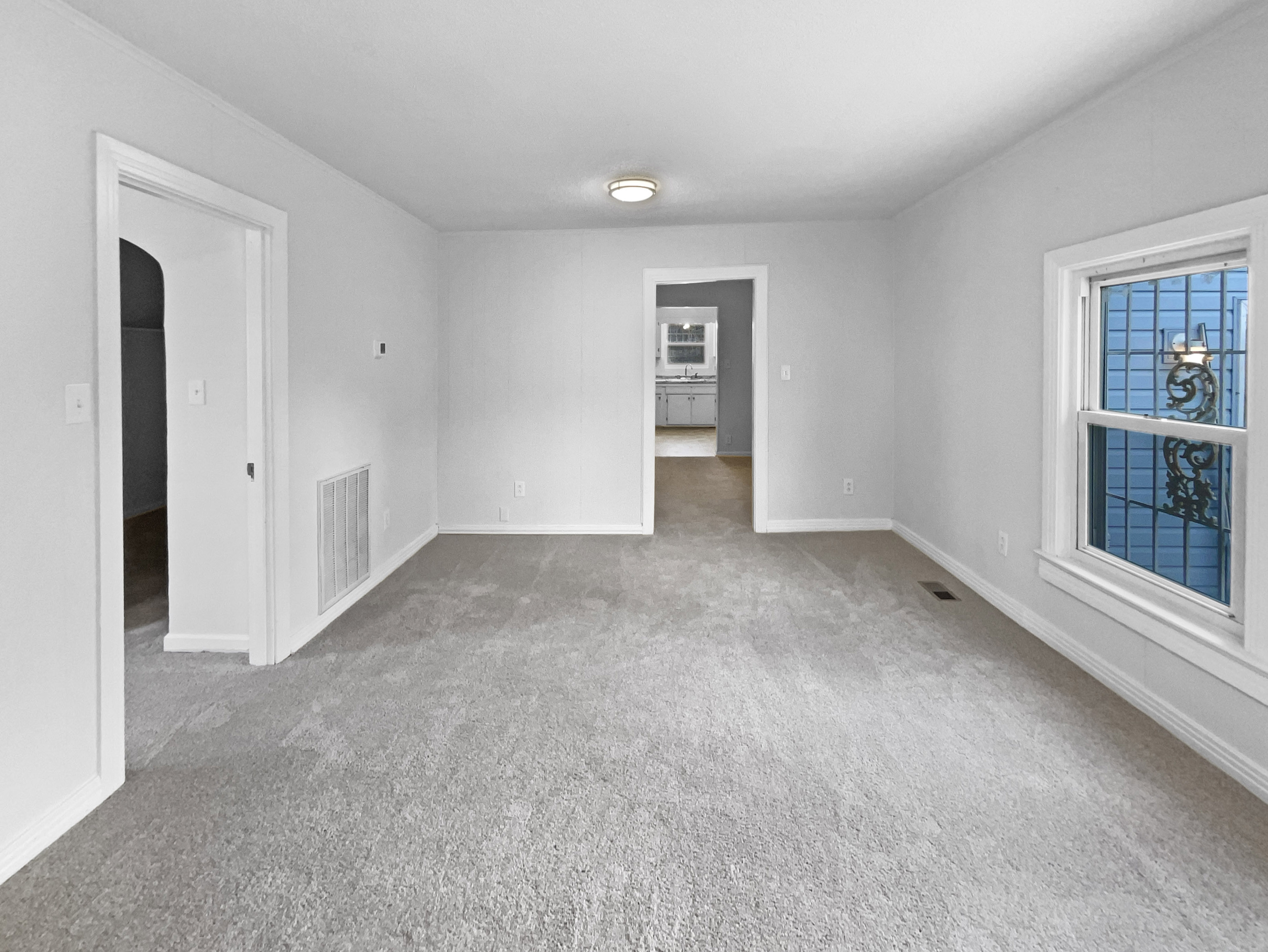 Photo 9 of 28 of 4028 Catalpa Ave, Knoxville, TN