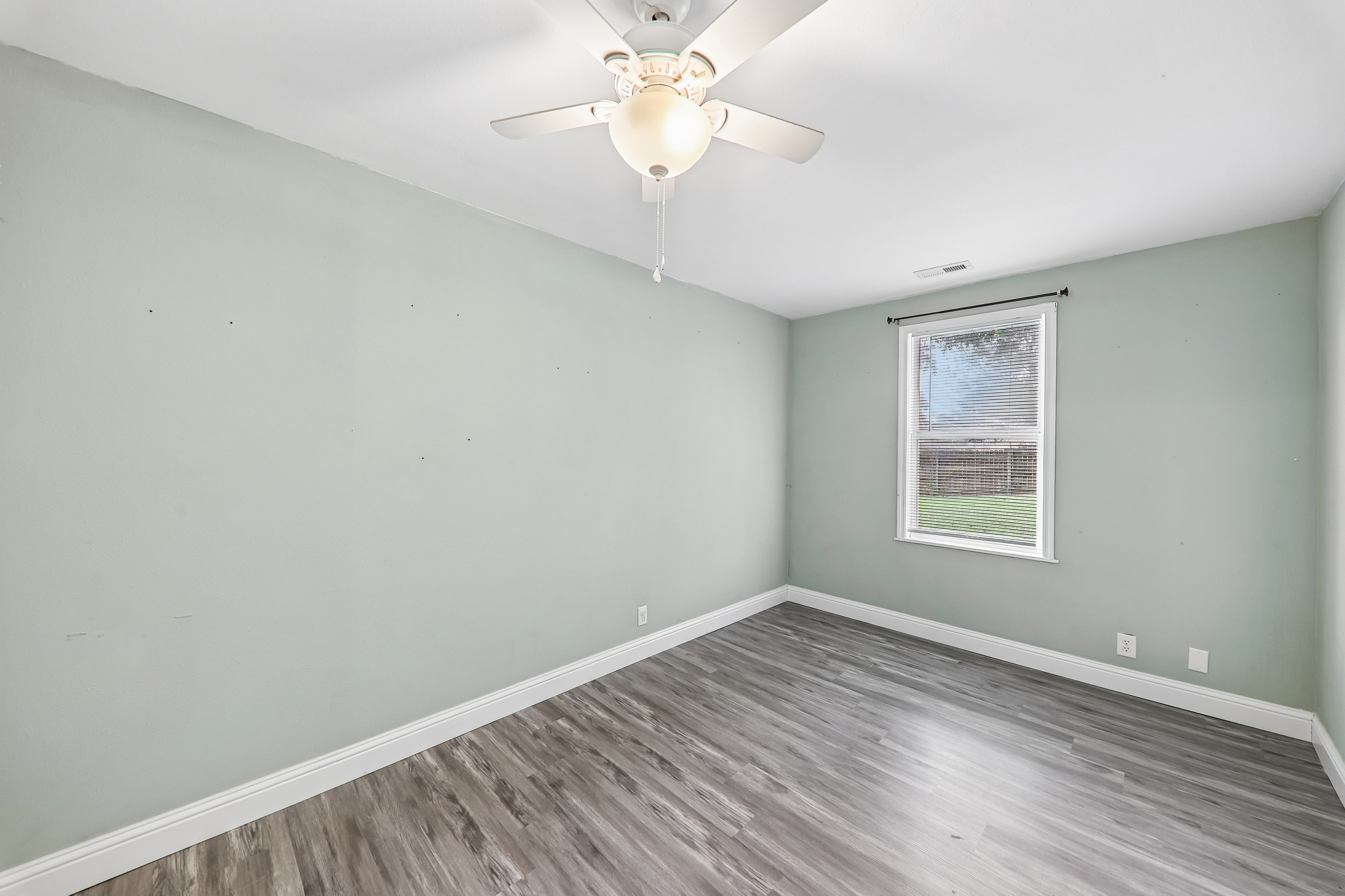 Photo 17 of 37 of 920 Maupin St, Saint Clair, MO