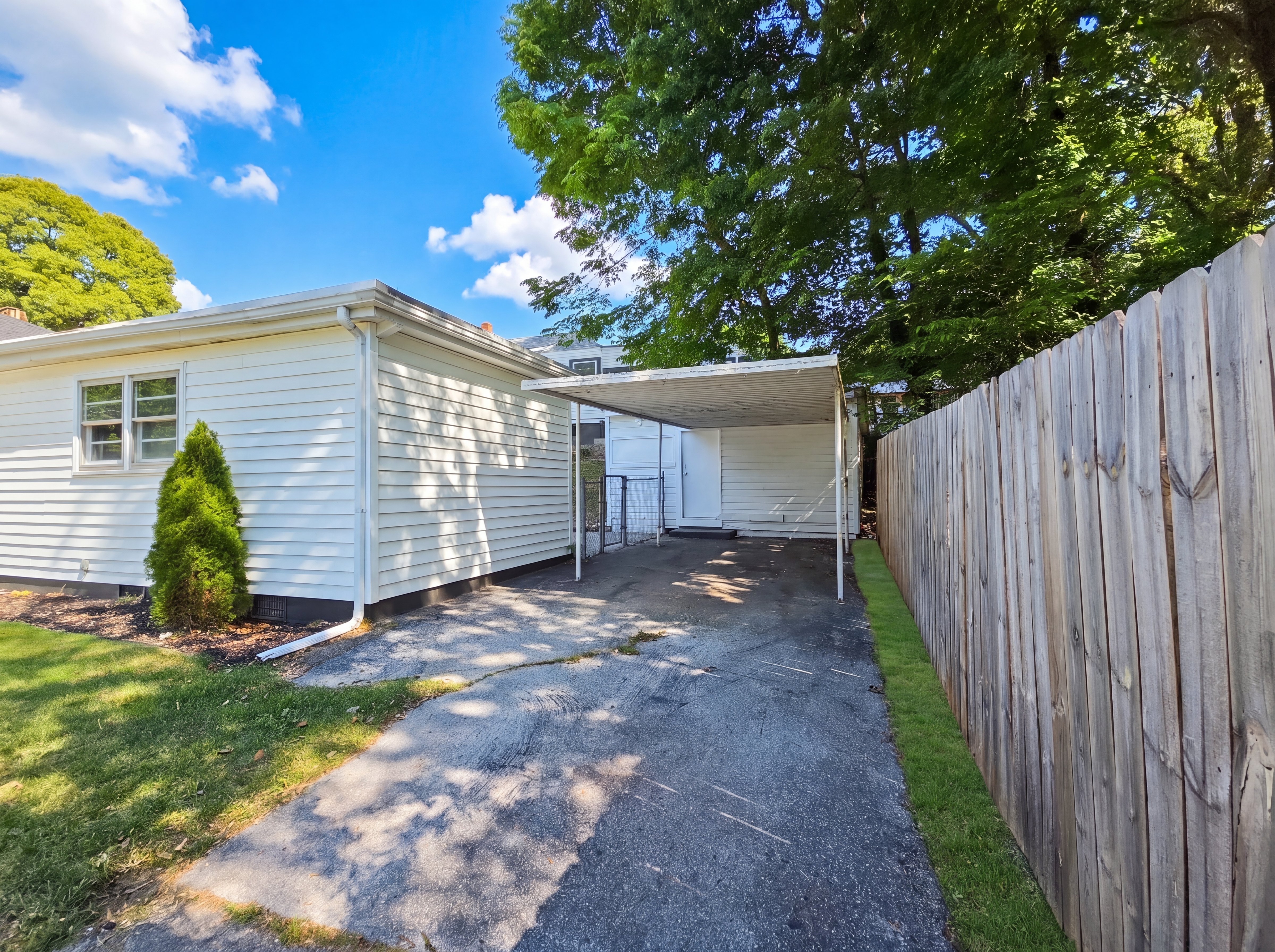 Photo 17 of 18 of 1401 E 9th St, Anniston, AL