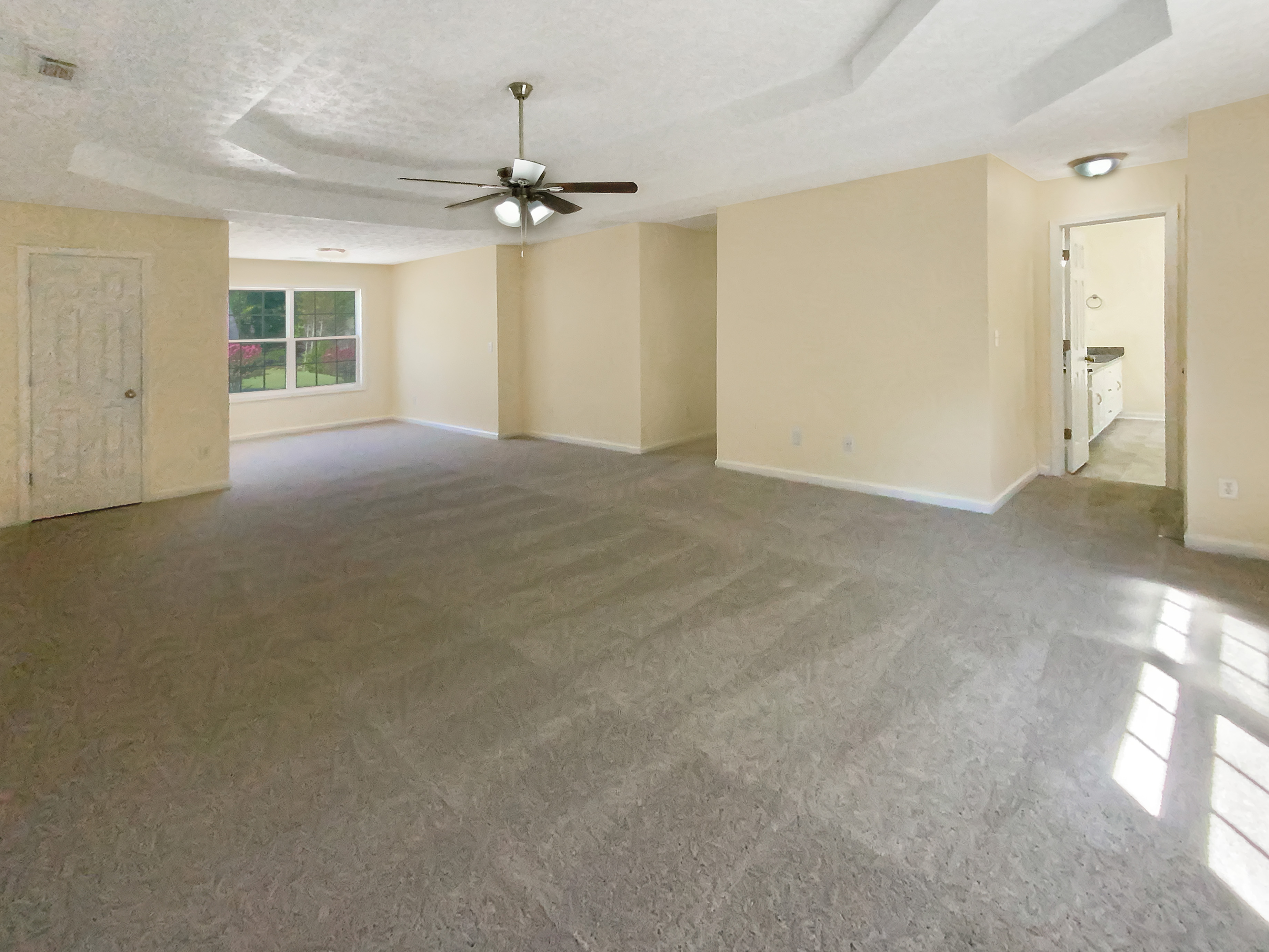 Photo 10 of 30 of 470 Trelawney Cir, Covington, GA
