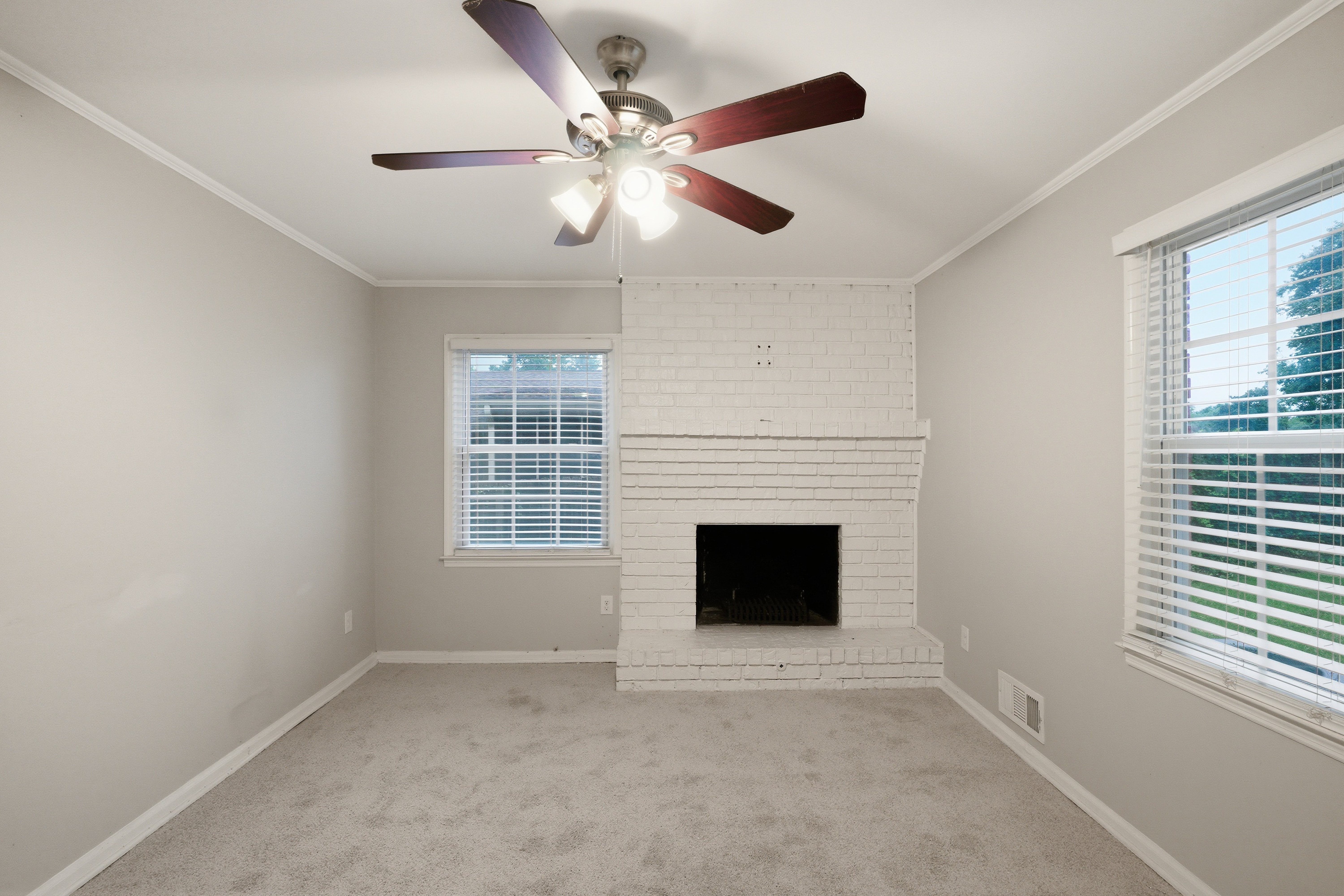 Photo 19 of 35 of 1604 Drayton Woods Dr, Tucker, GA