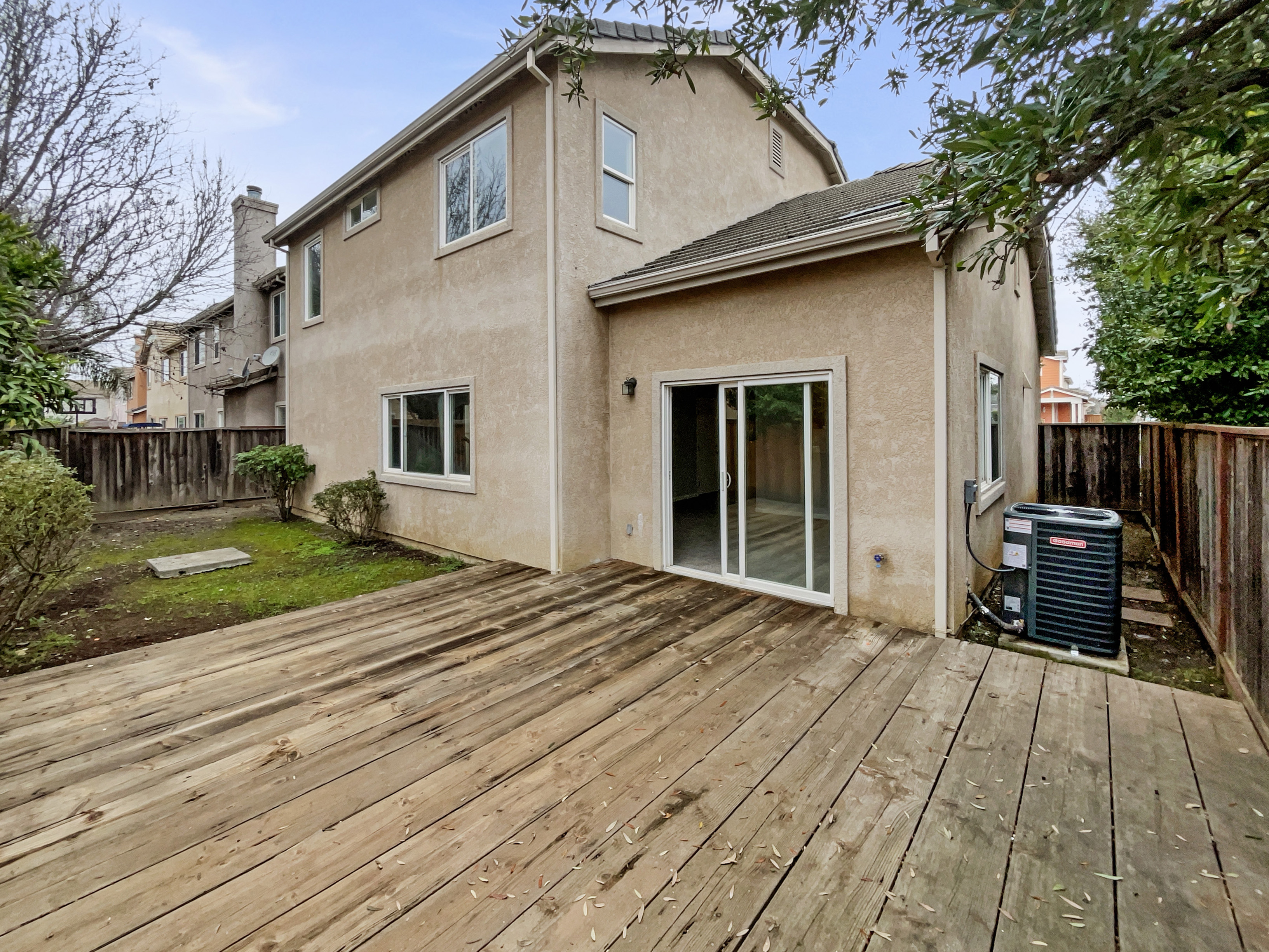 Photo 5 of 23 of 4455 Meadow Valley Cir, Fairfield, CA