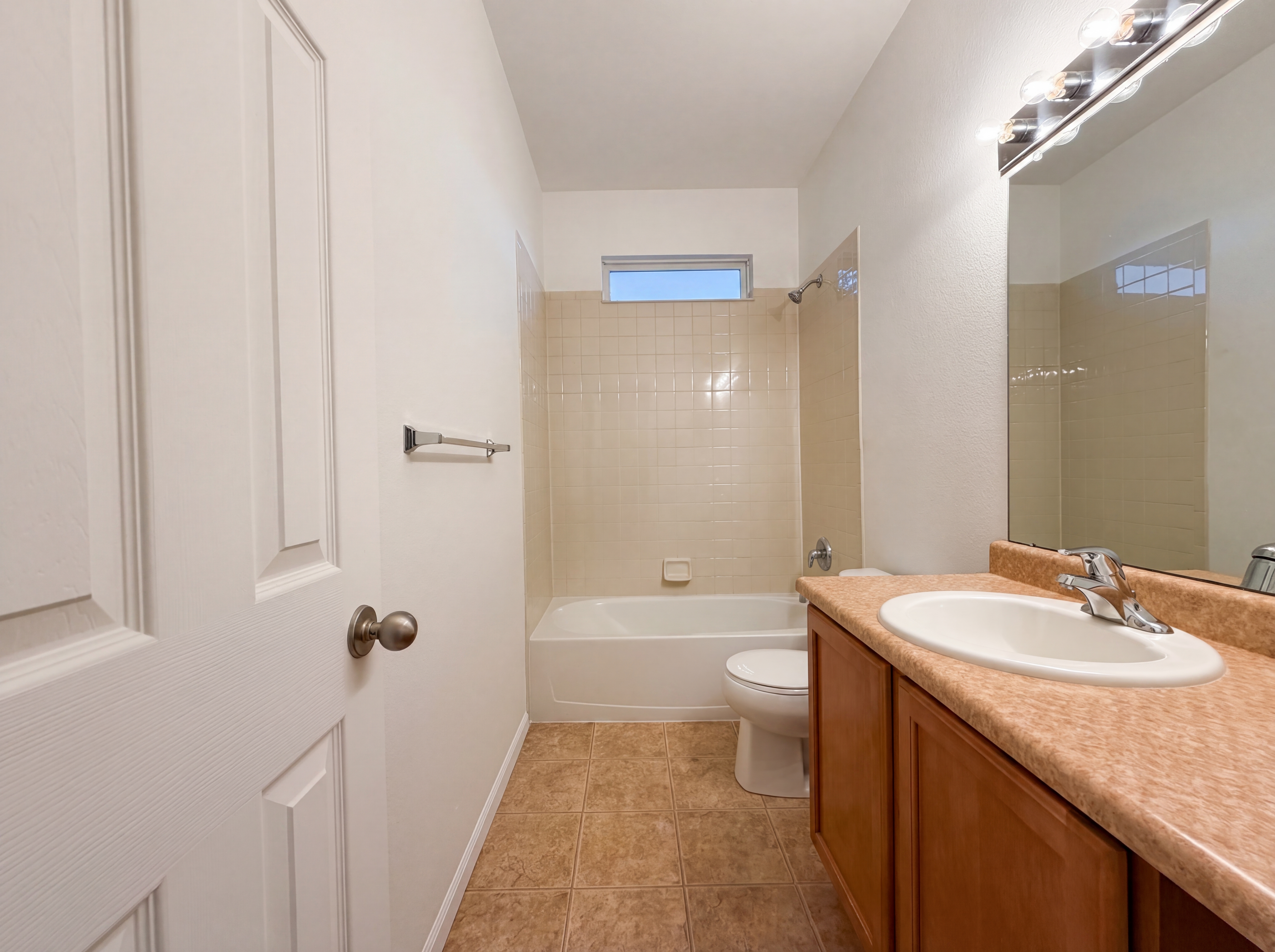 Photo 17 of 42 of 10184 Ferncrest St, Firestone, CO