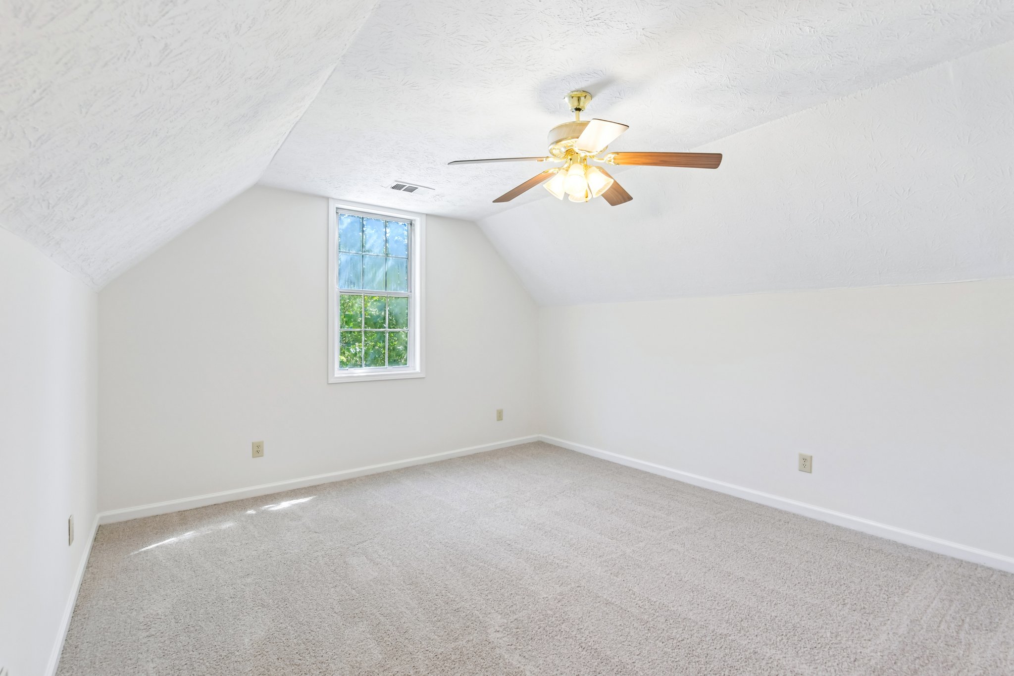 Photo 30 of 38 of 206 Northwind Dr, Stockbridge, GA
