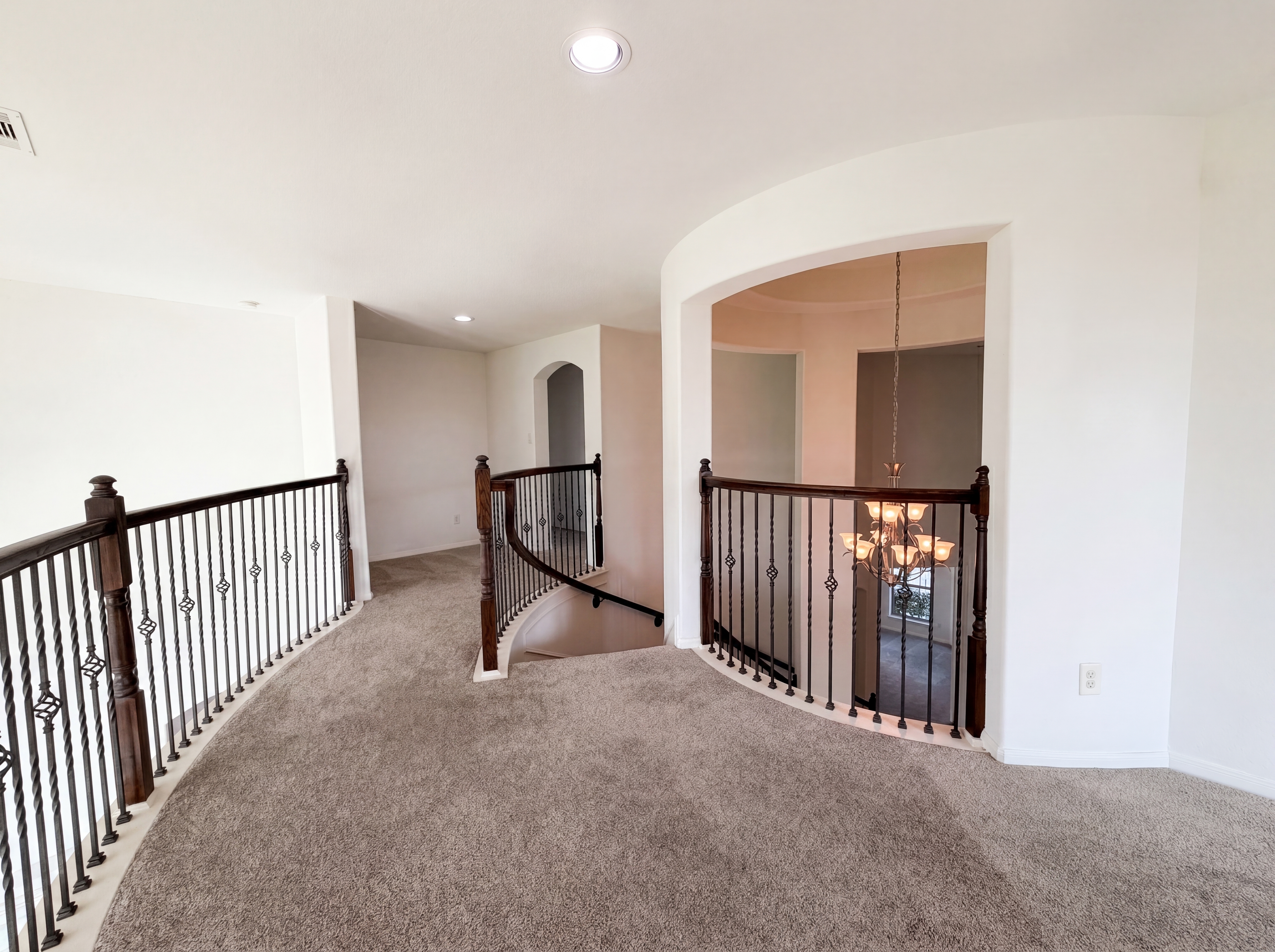 Photo 14 of 29 of 8611 Bright Angel Ln, Cypress, TX