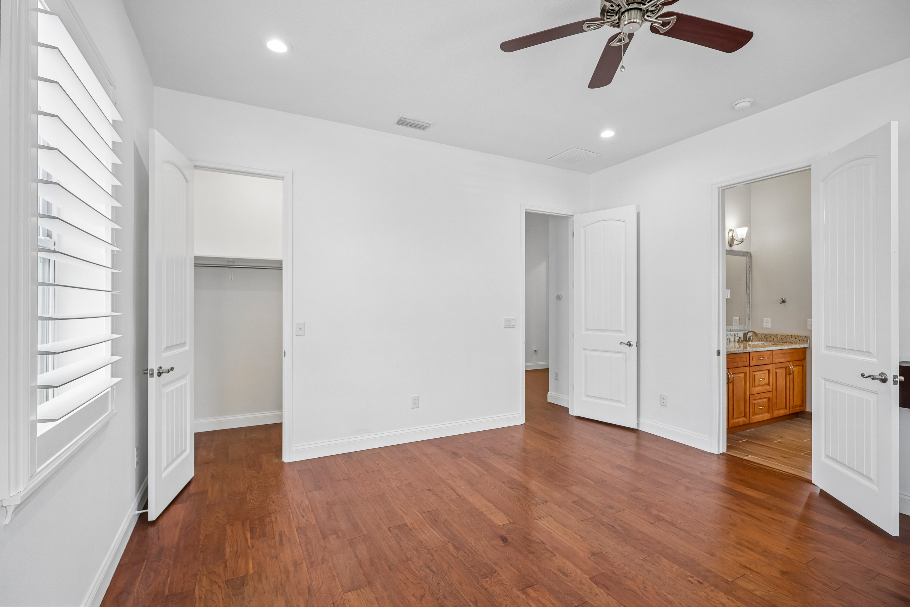 Photo 16 of 52 of 3206 W Price Ave, Tampa, FL