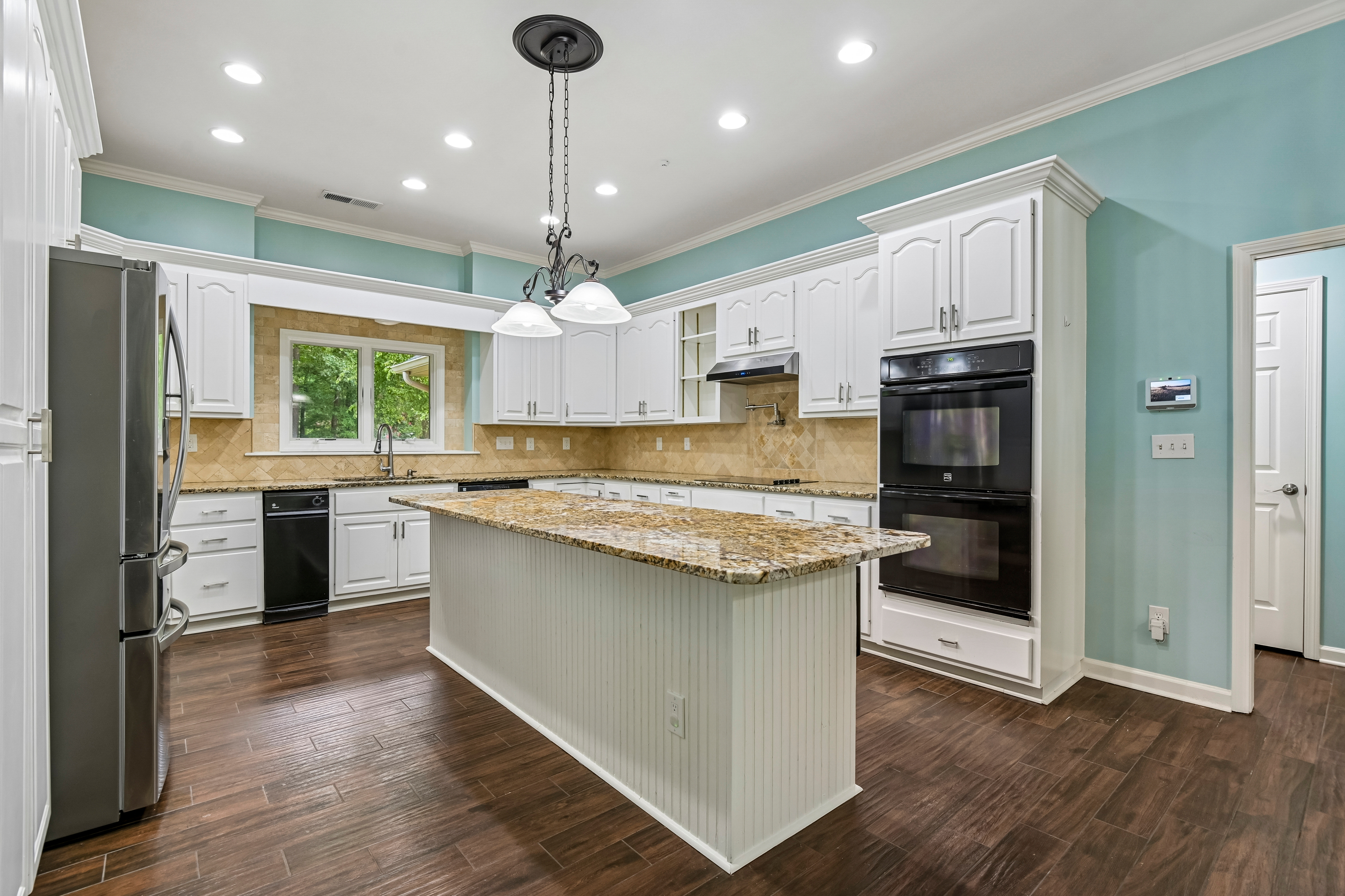 Photo 17 of 79 of 2077 Coolidge Way NW, Acworth, GA