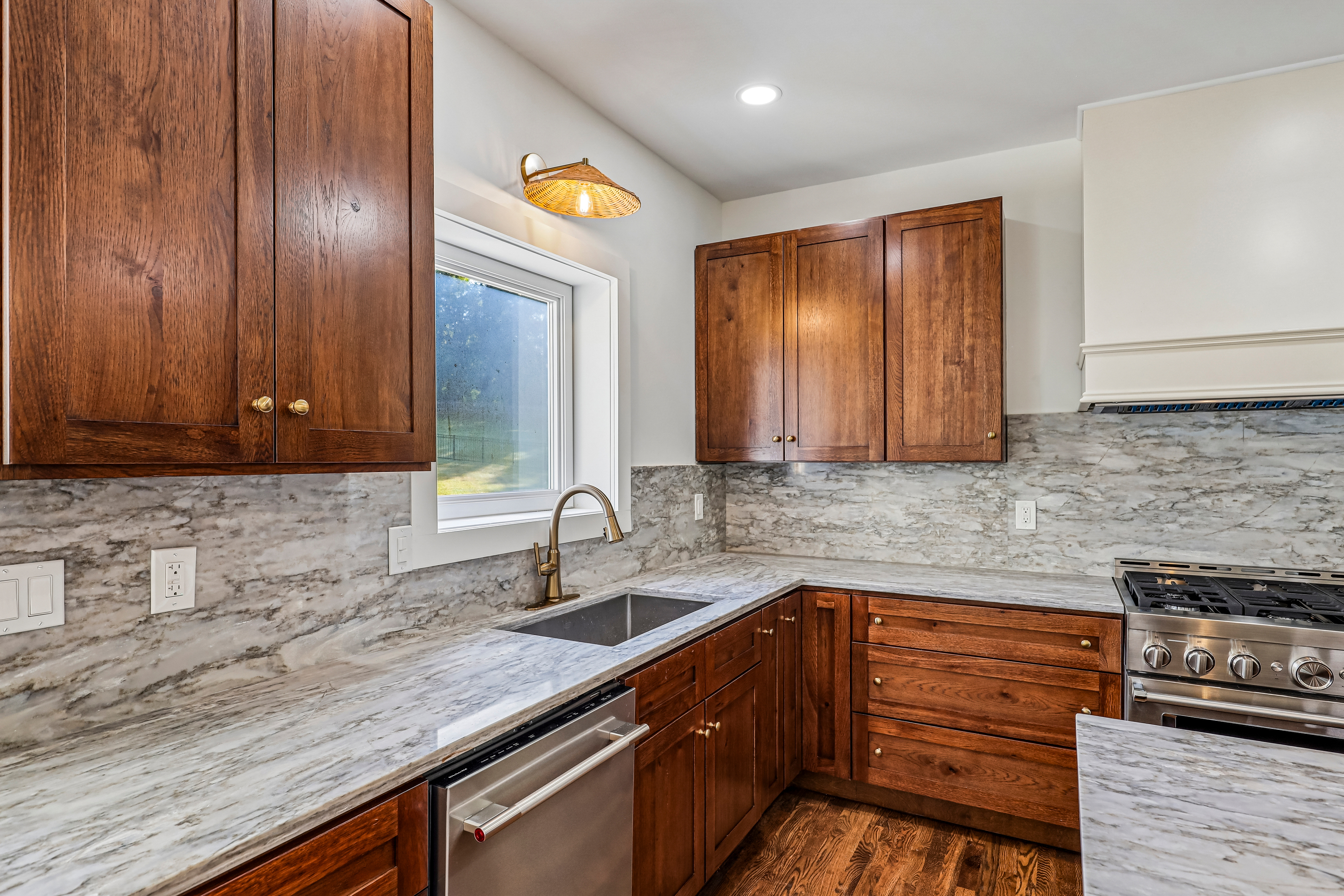 Photo 8 of 55 of 9316 Chesapeake Dr, Brentwood, TN