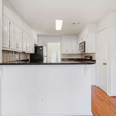 Property photo 2 of 6305 Windsor Trace Dr