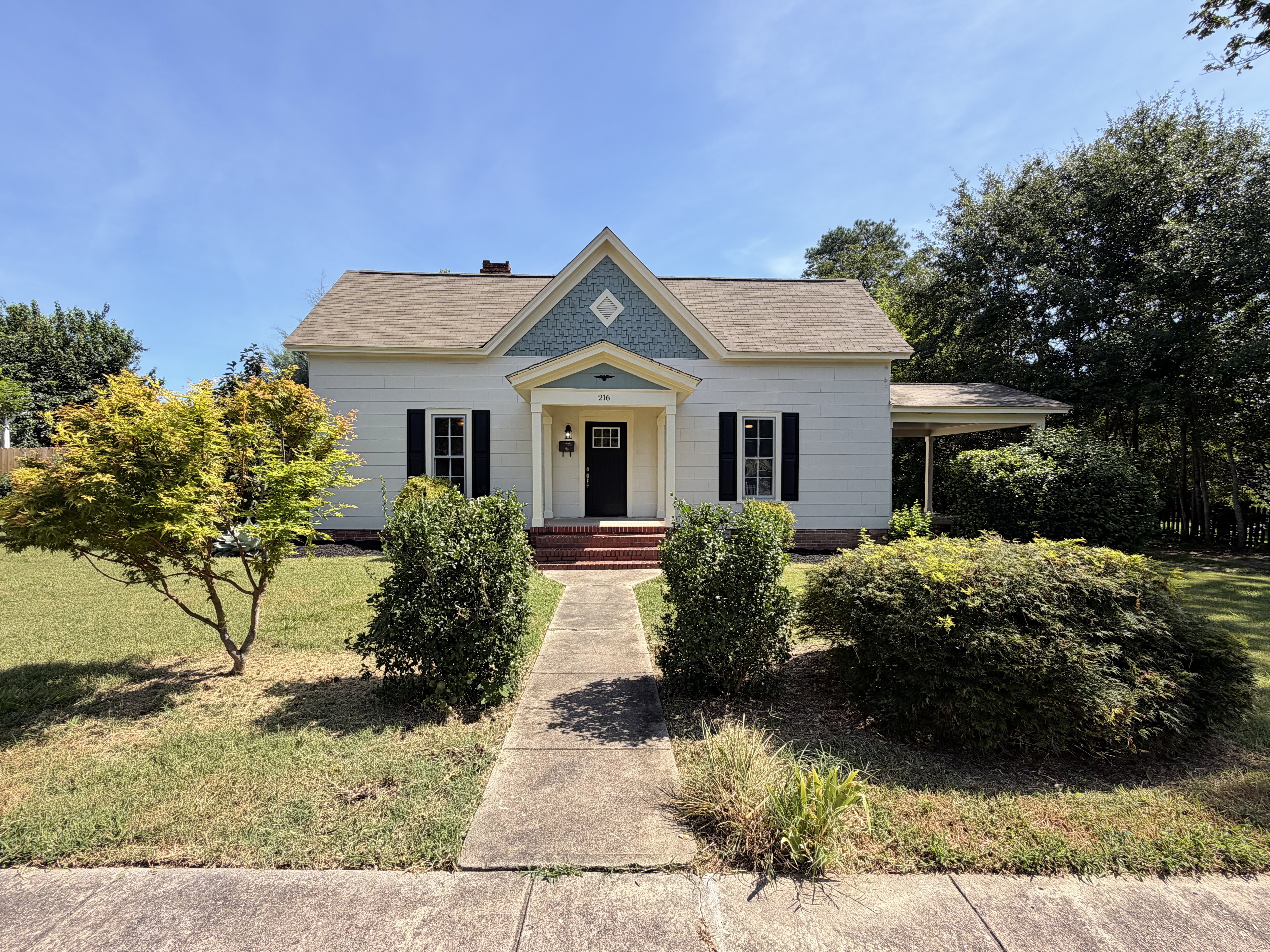 Photo 17 of 26 of 216 E Horne St, Clayton, NC