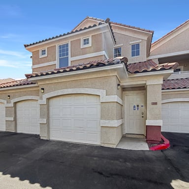 Property photo 1 of 5855 Valley Dr Unit 2088