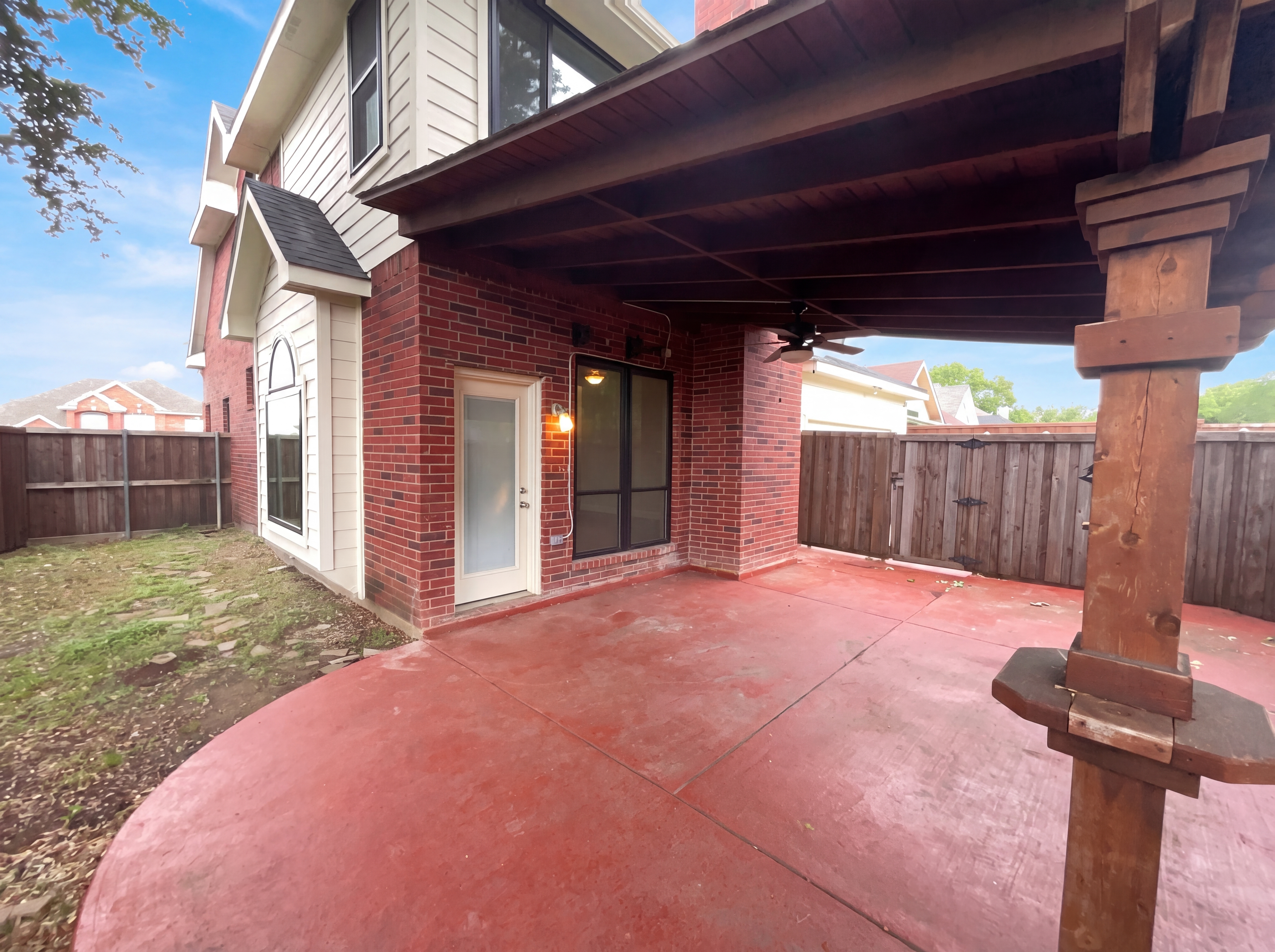 Photo 5 of 18 of 17836 Mary Margaret St, Dallas, TX