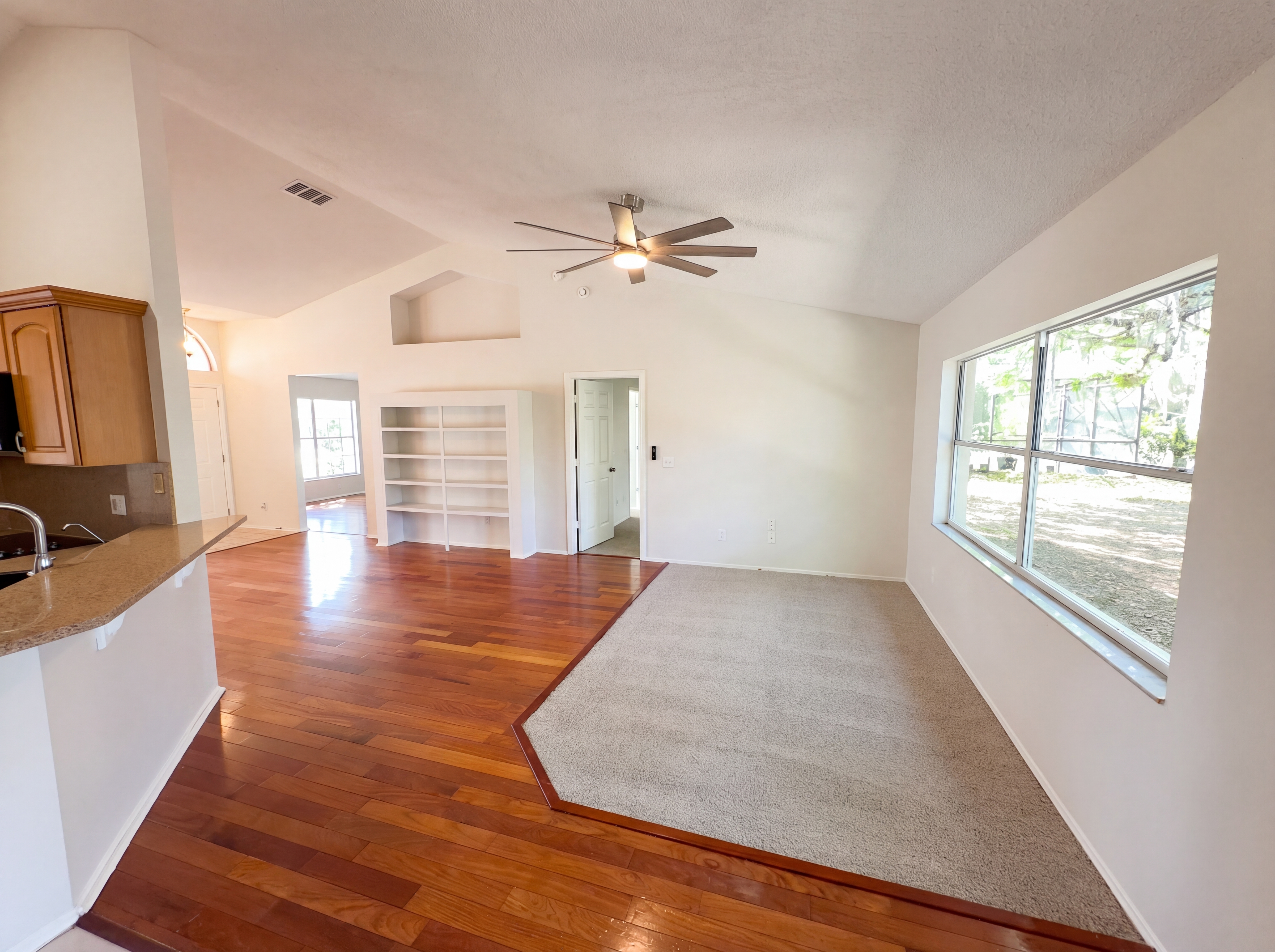 Photo 12 of 26 of 997 Shaffer Trl, Oviedo, FL