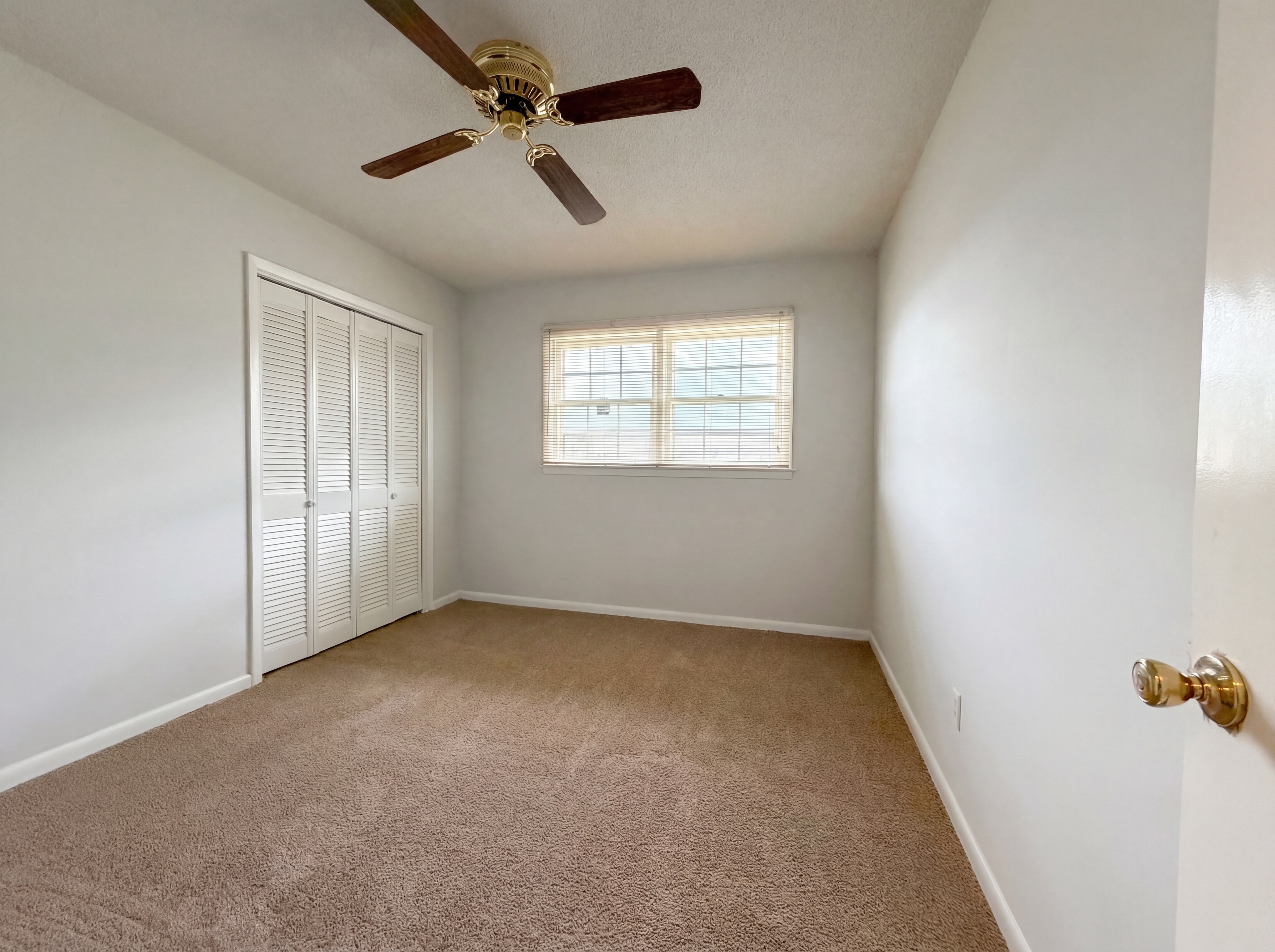 Photo 23 of 28 of 214 Cornell Dr, Warner Robins, GA