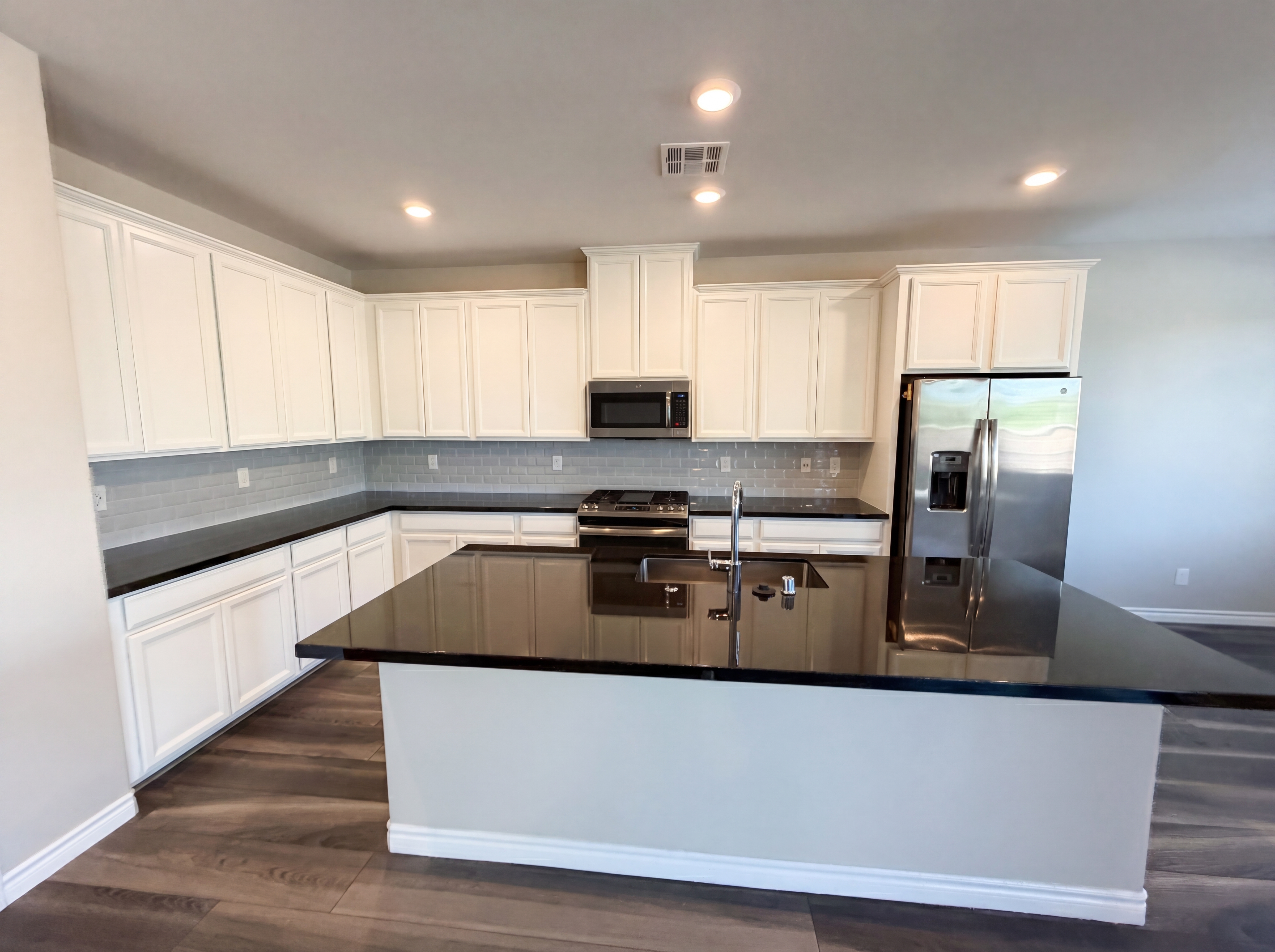 Photo 9 of 56 of 1418 Dire Wolf Ave, North Las Vegas, NV