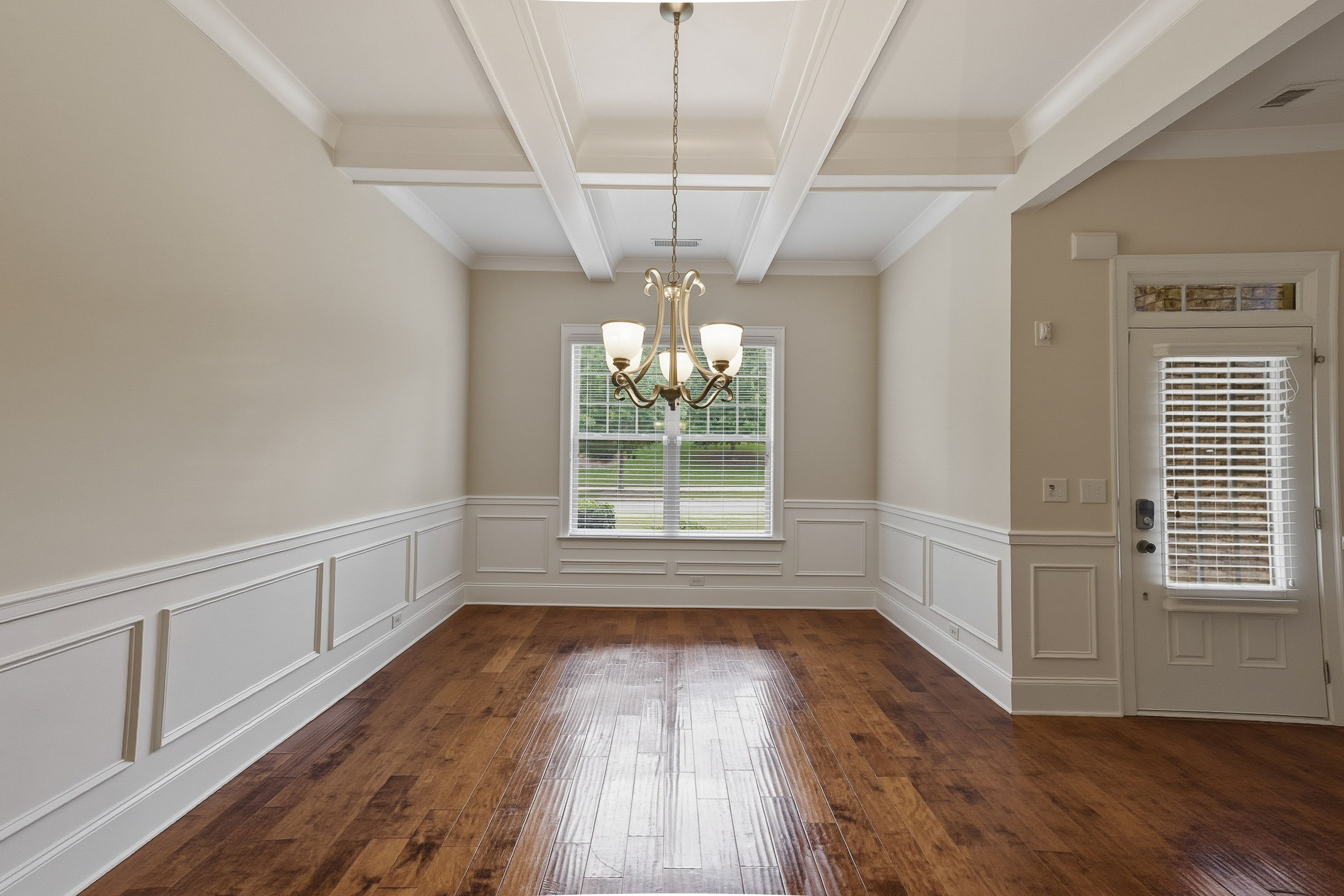 Photo 7 of 40 of 7112 Treveno Pl, Locust Grove, GA