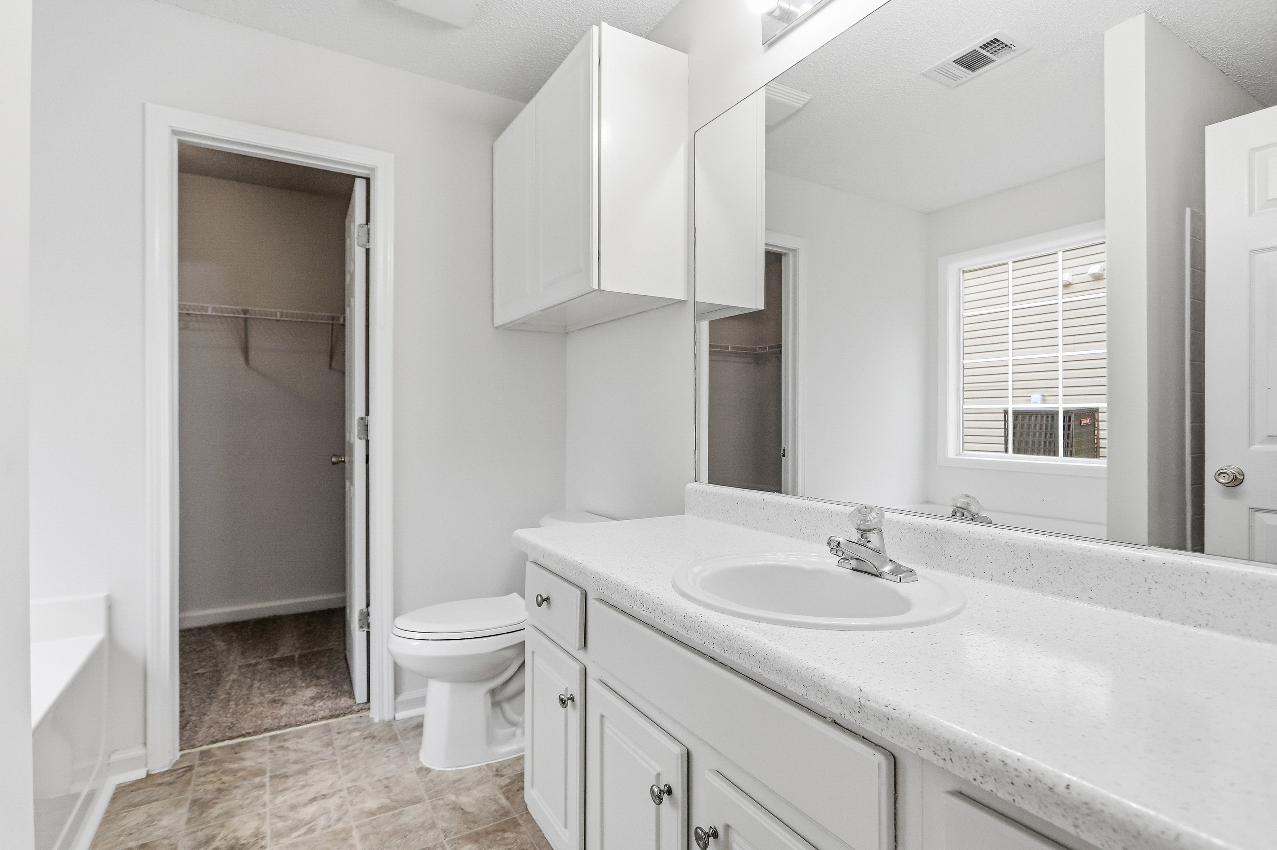 Photo 9 of 23 of 6936 Red Bone Way, Lithonia, GA