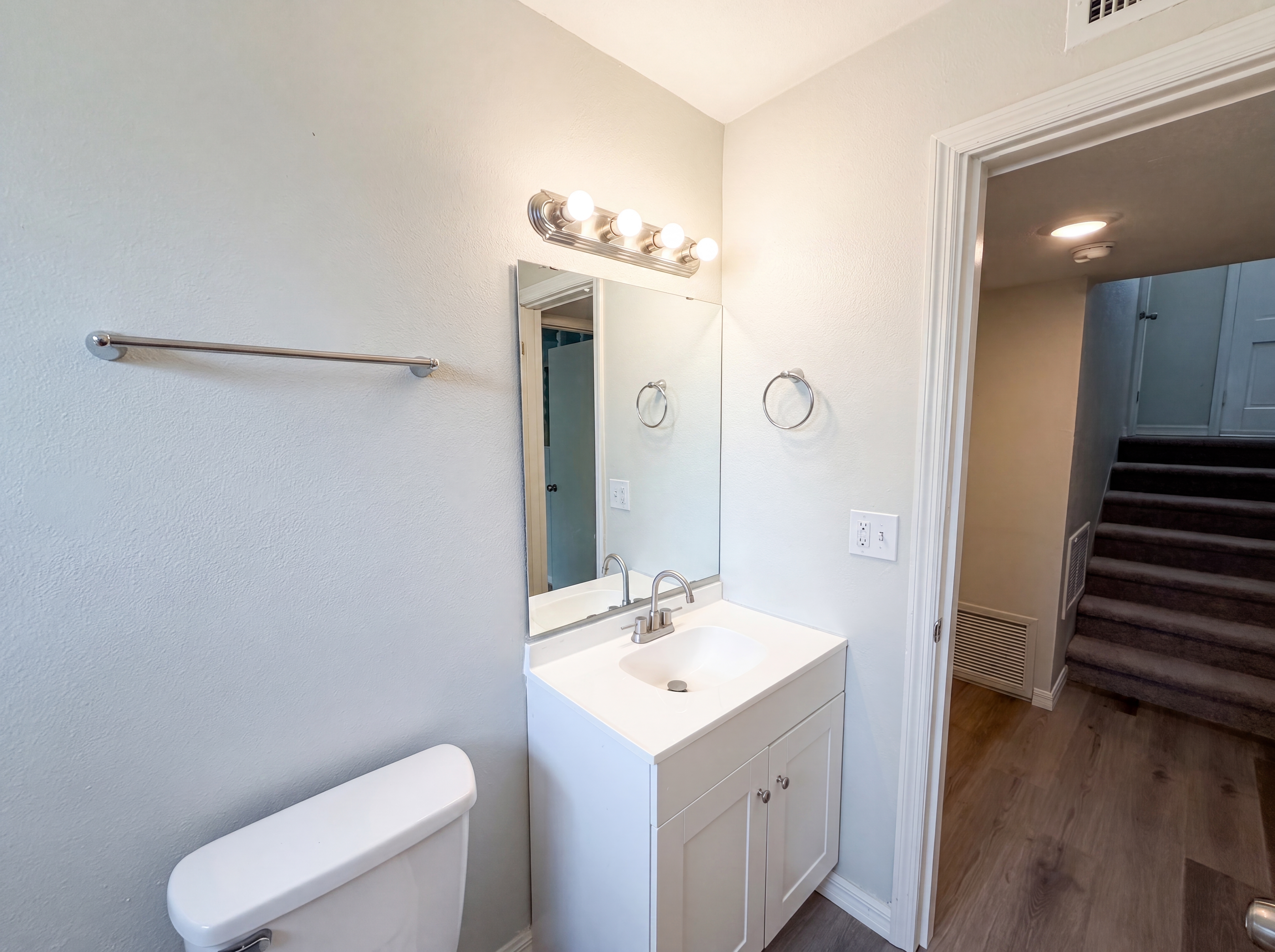 Photo 19 of 26 of 333 E Chelsea St, Deland, FL