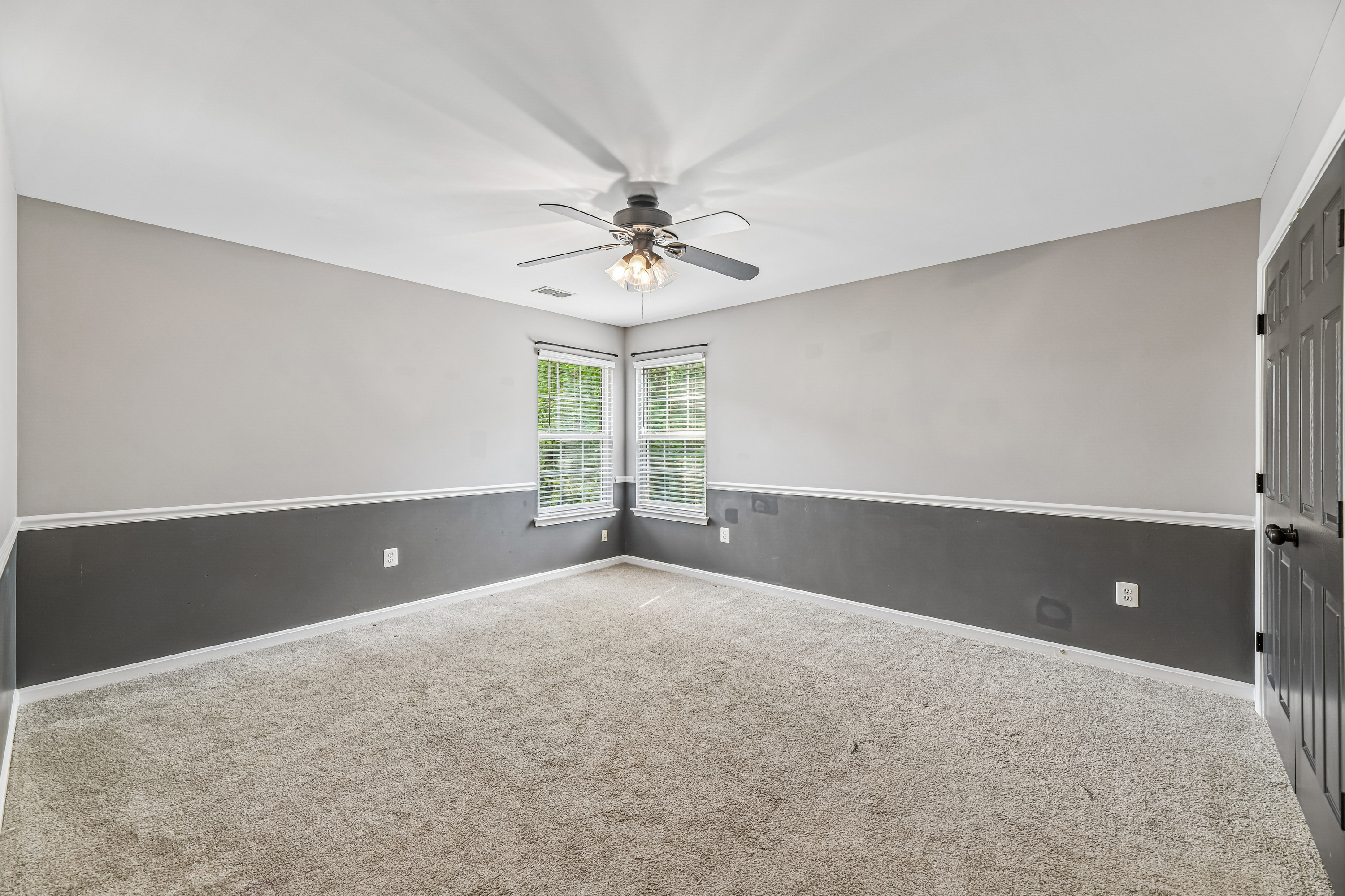 Photo 61 of 84 of 6046 Persinger House Ct, Manassas, VA