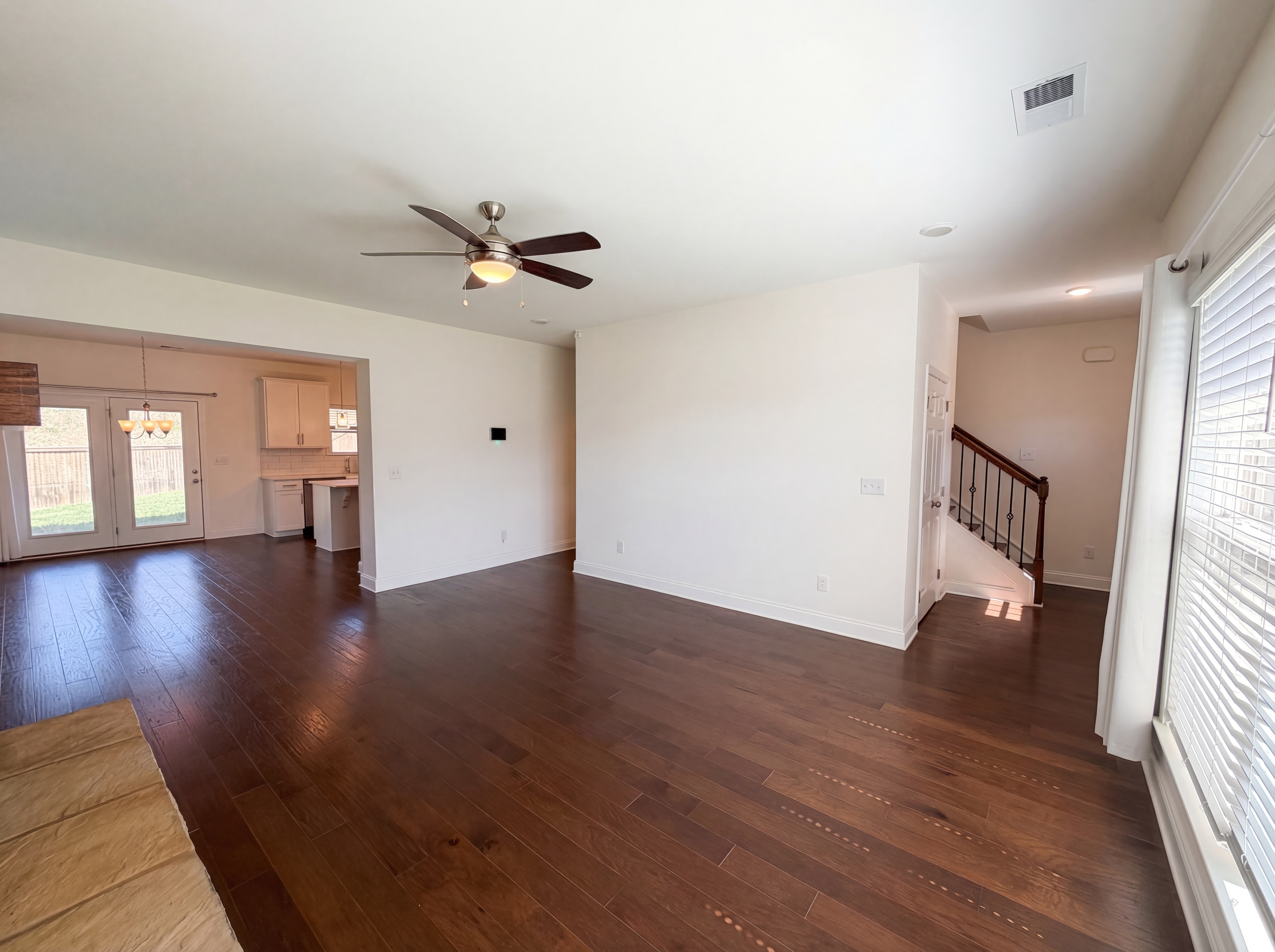 Photo 19 of 44 of 2714 Green Ash Ln, Knoxville, TN