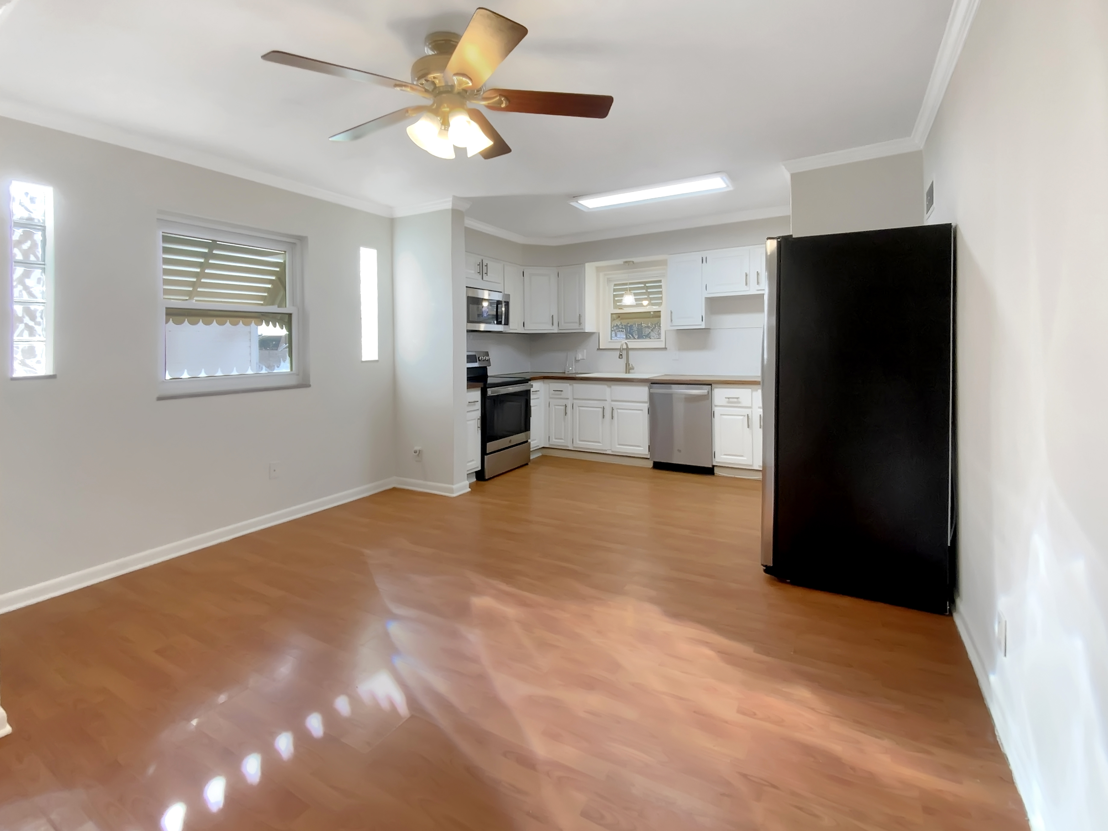 Photo 7 of 19 of 826 Catskill Dr, Saint Louis, MO