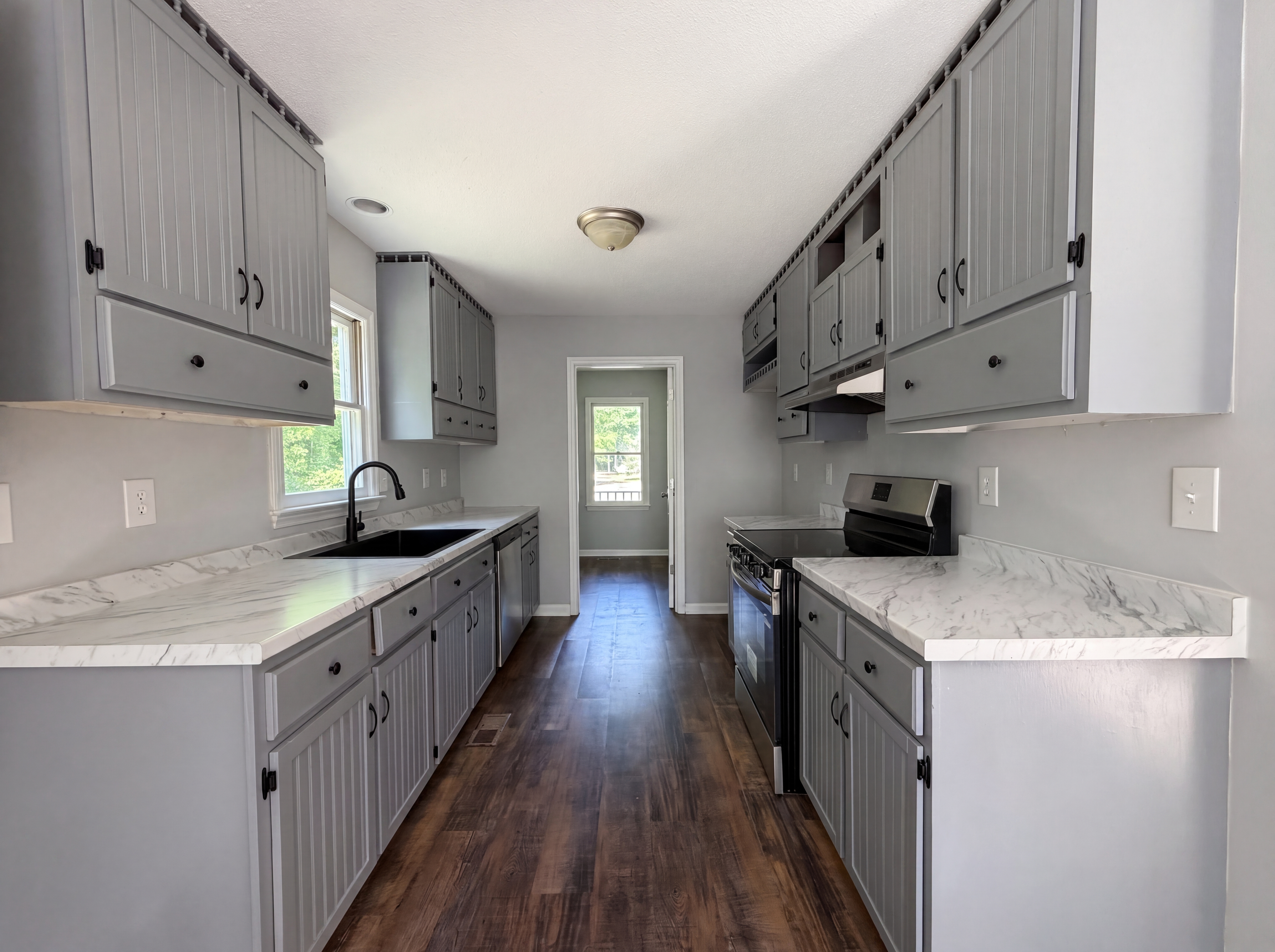 Photo 2 of 22 of 207 Pen Lou Ct, Angier, NC