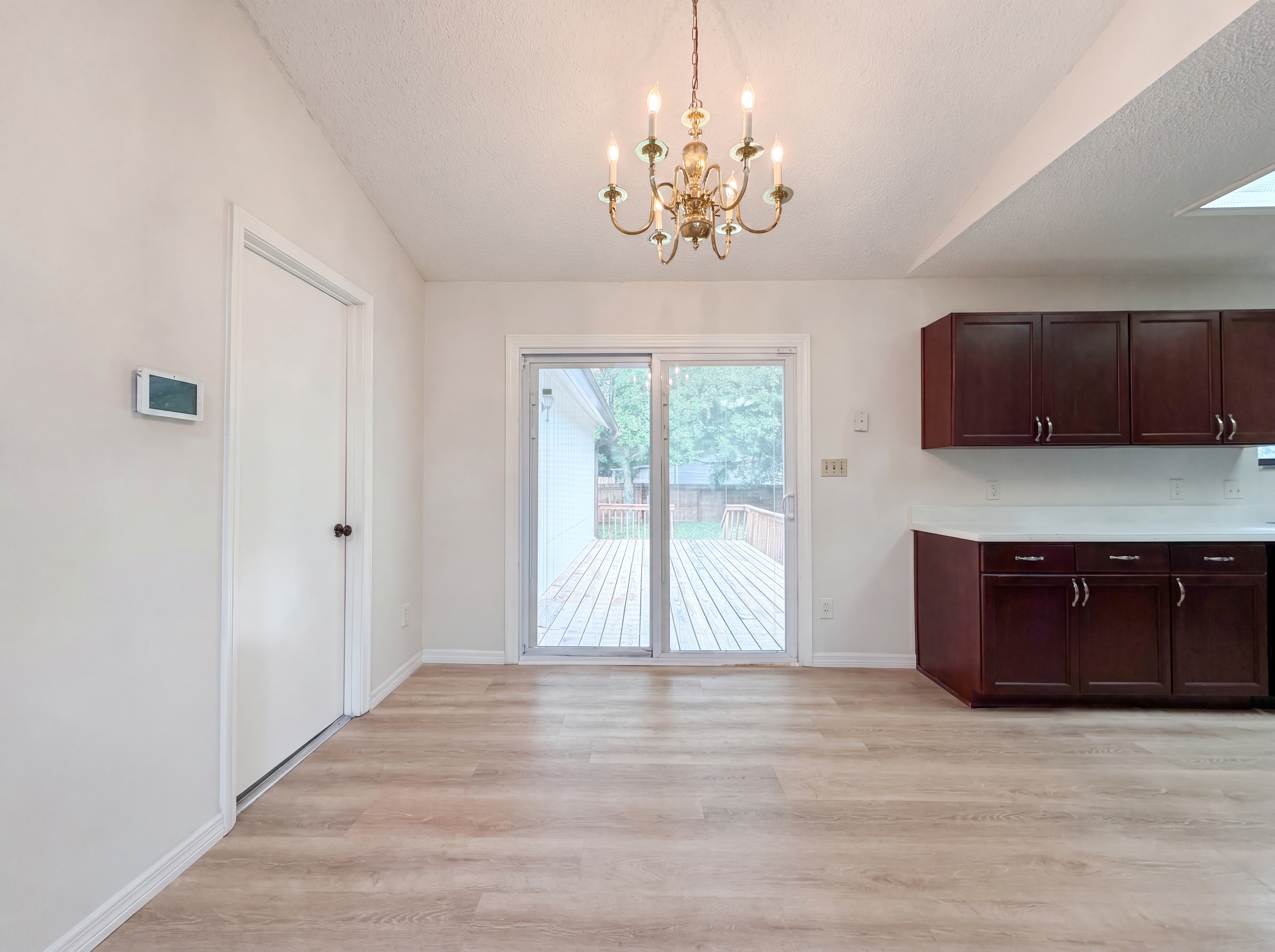 Photo 6 of 17 of 8510 McNeill Rd, Jacksonville, FL