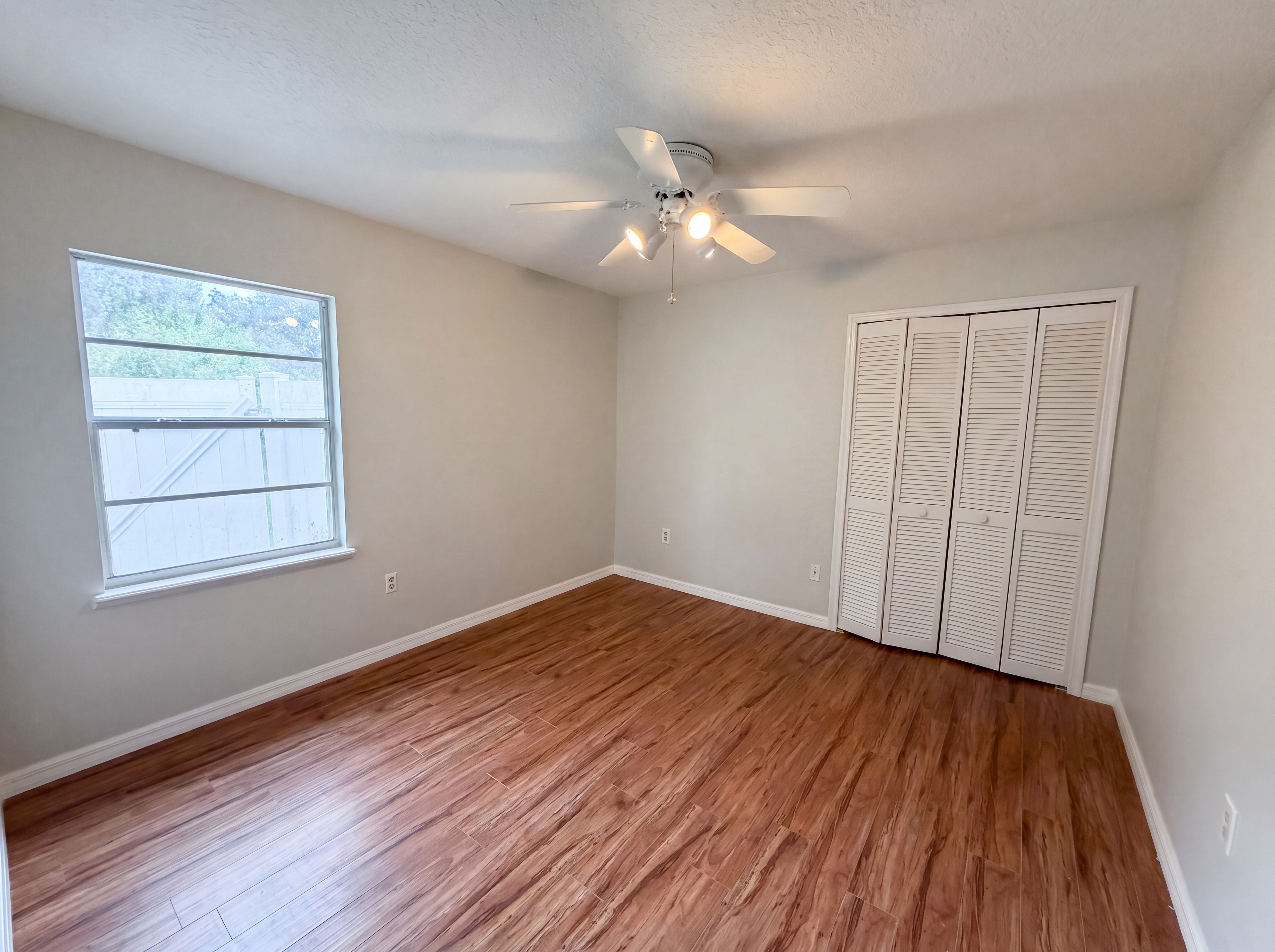 Photo 9 of 20 of 546 Penns Neck Dr, Deland, FL