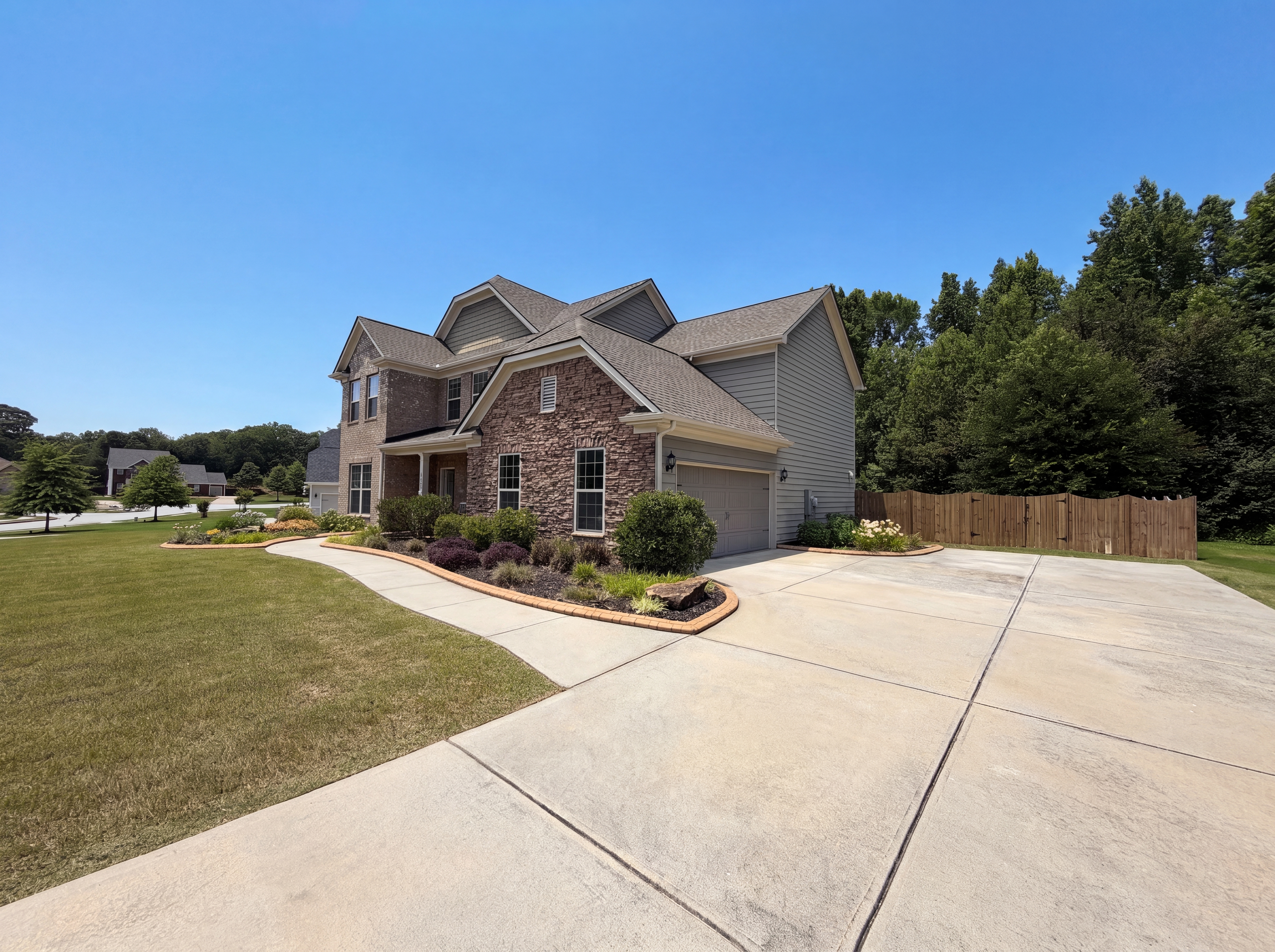 Photo 21 of 24 of 165 Calverton Ln, Tyrone, GA