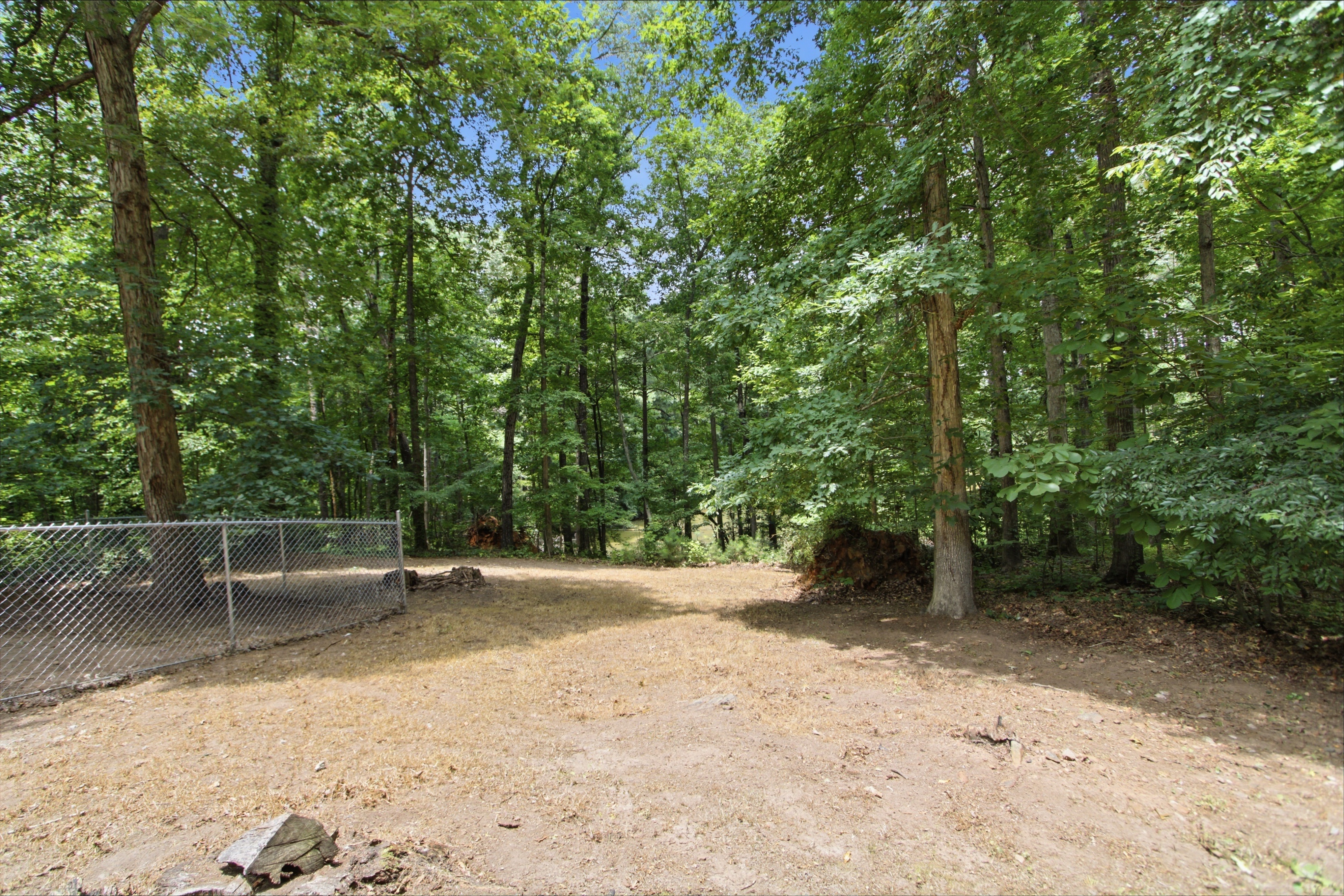 Photo 30 of 33 of 1035 Lakewood Dr, Marietta, GA