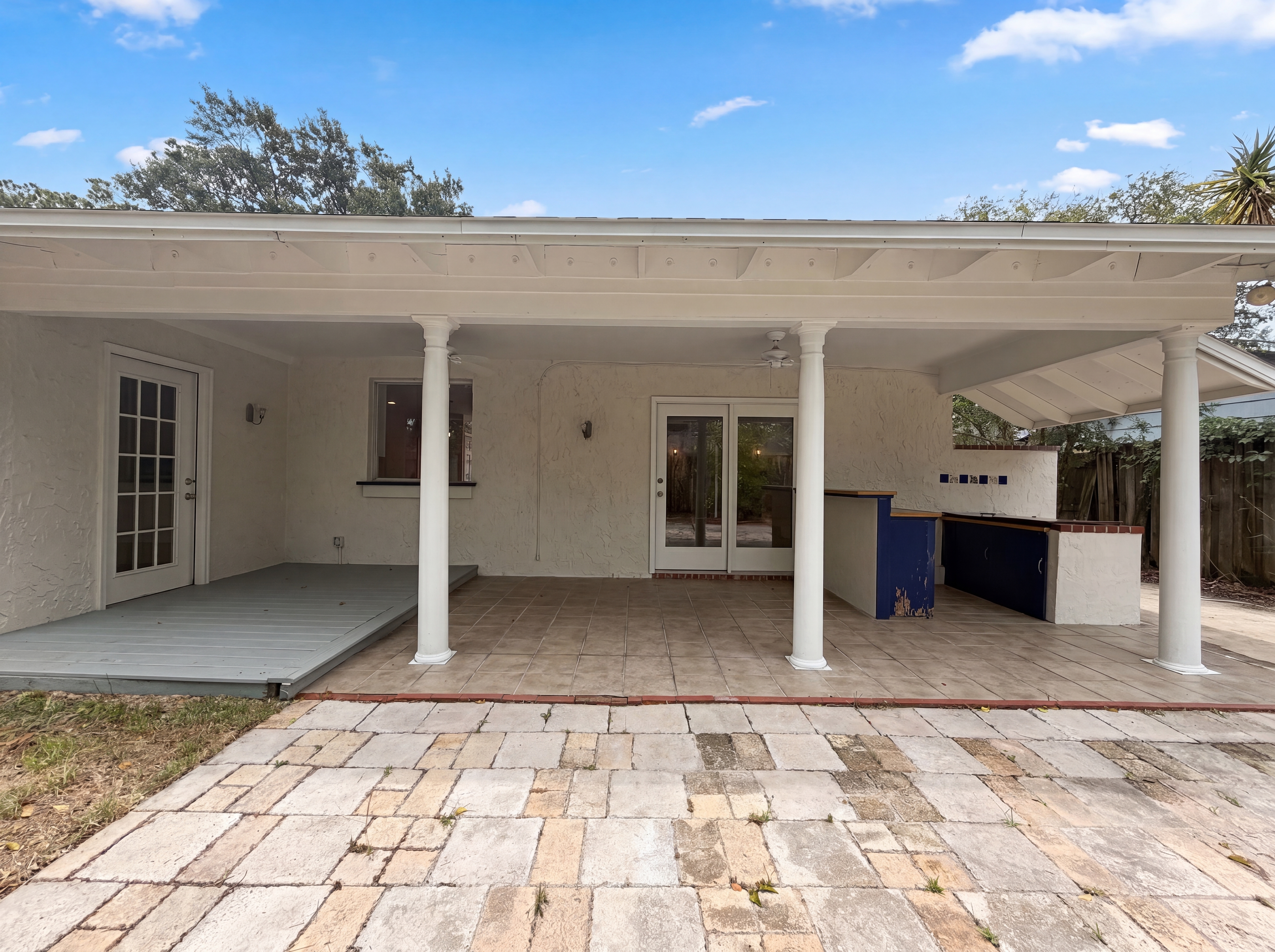 Photo 5 of 29 of 4412 Travelers Rd, Jacksonville, FL
