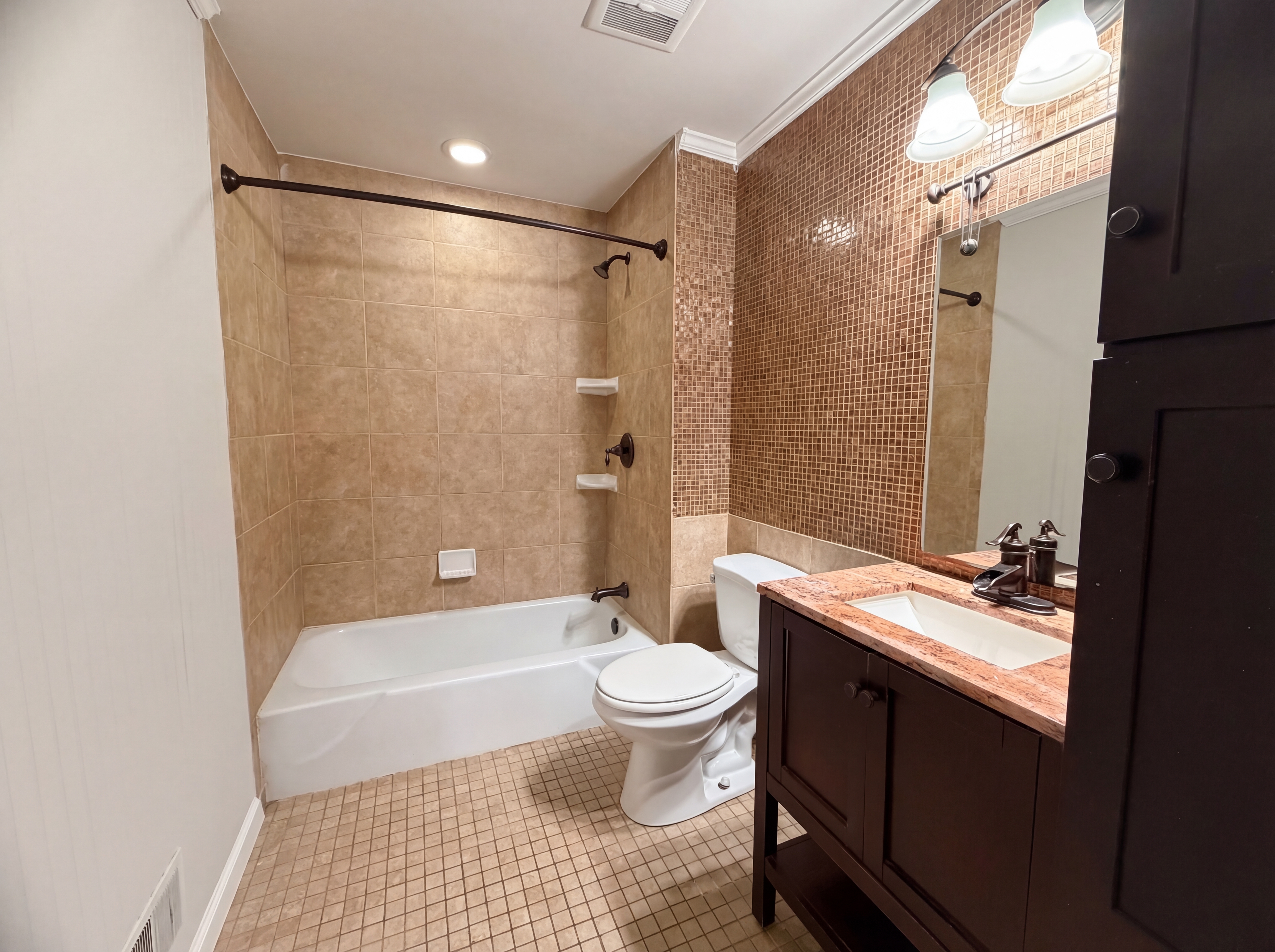 Photo 17 of 21 of 1512 Buckingham Ave, Gastonia, NC