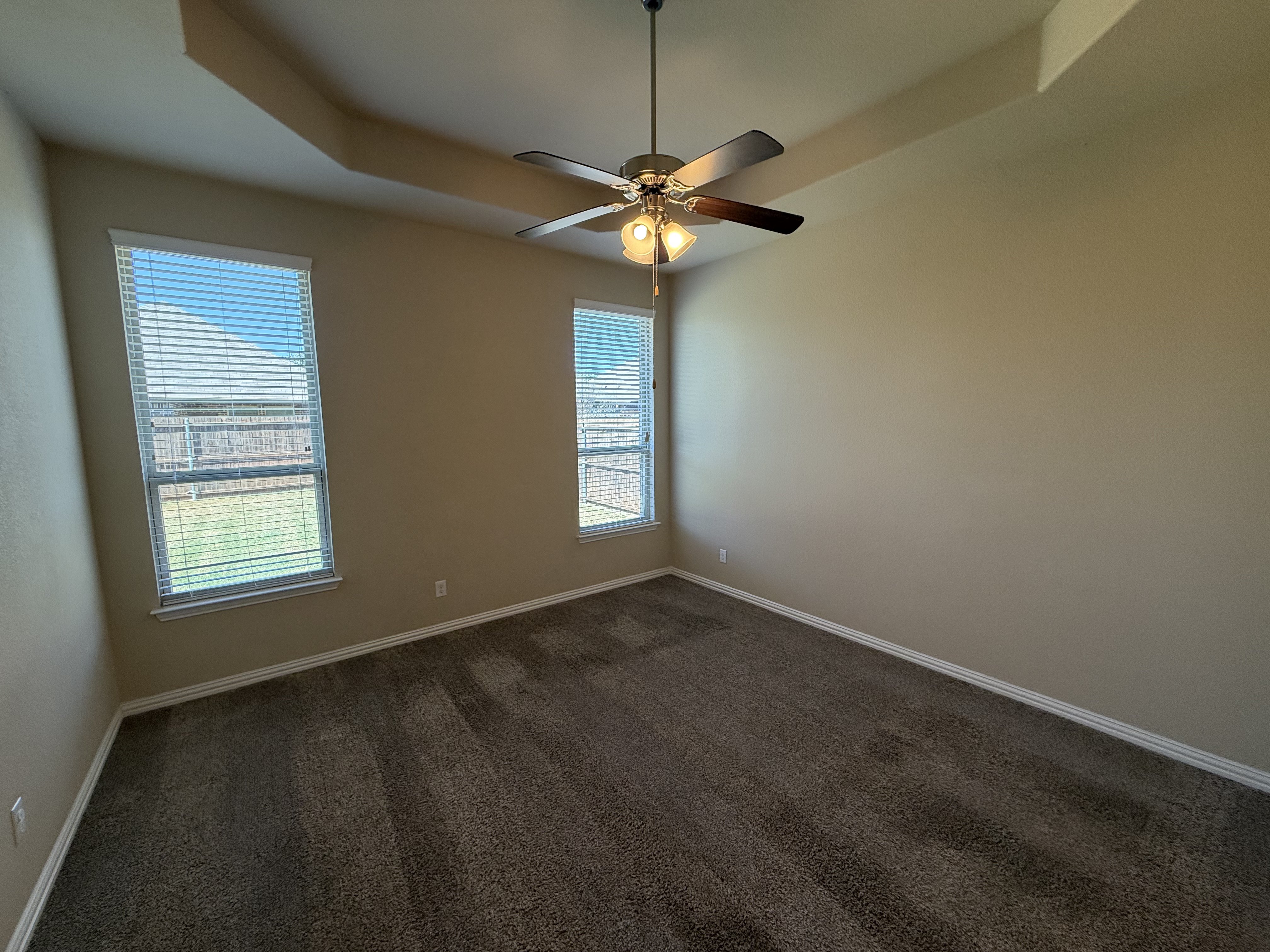 Photo 4 of 16 of 3912 Gennaker Dr, Denton, TX