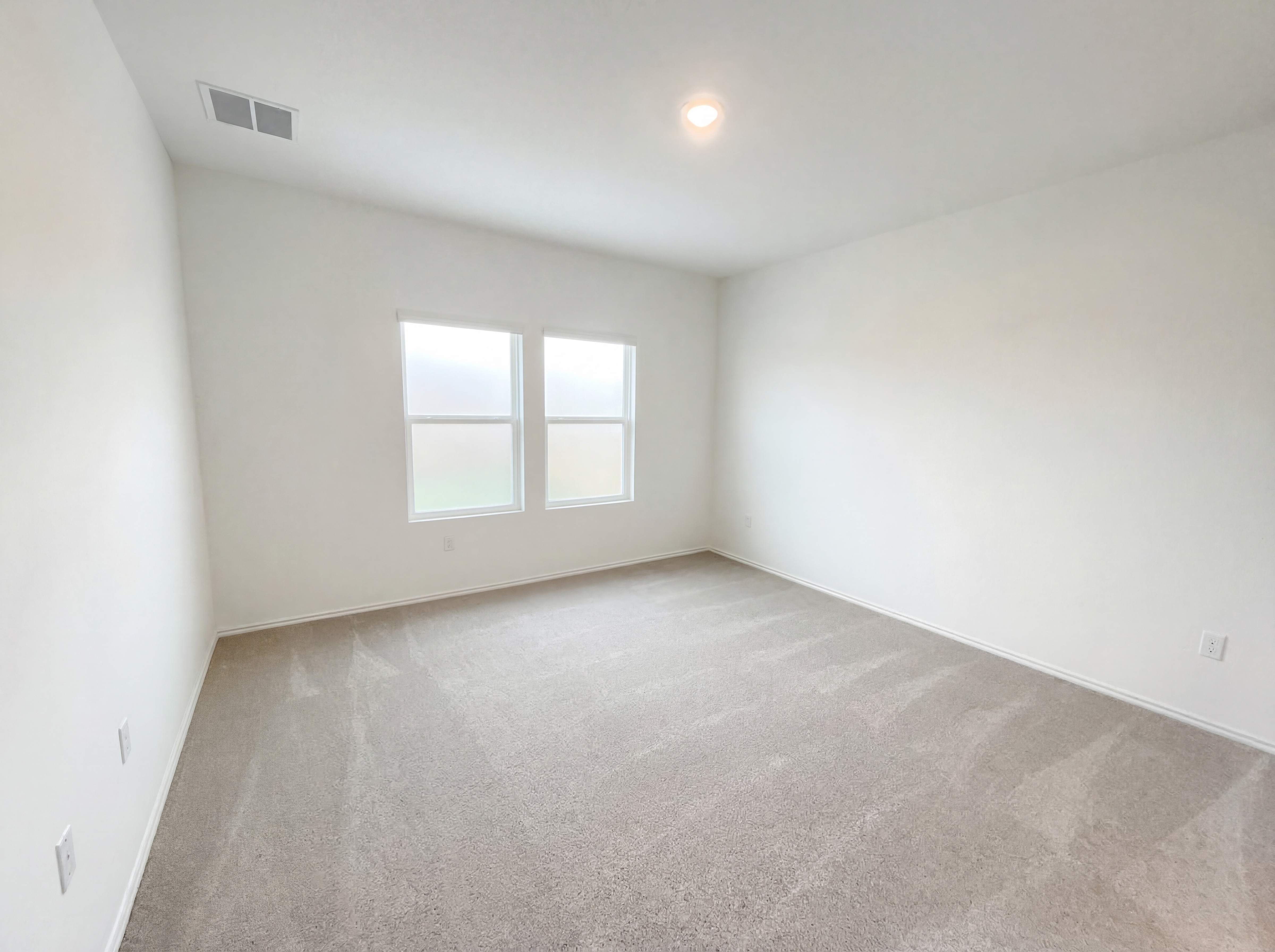 Photo 14 of 24 of 501 Vantage Dr, Hutto, TX