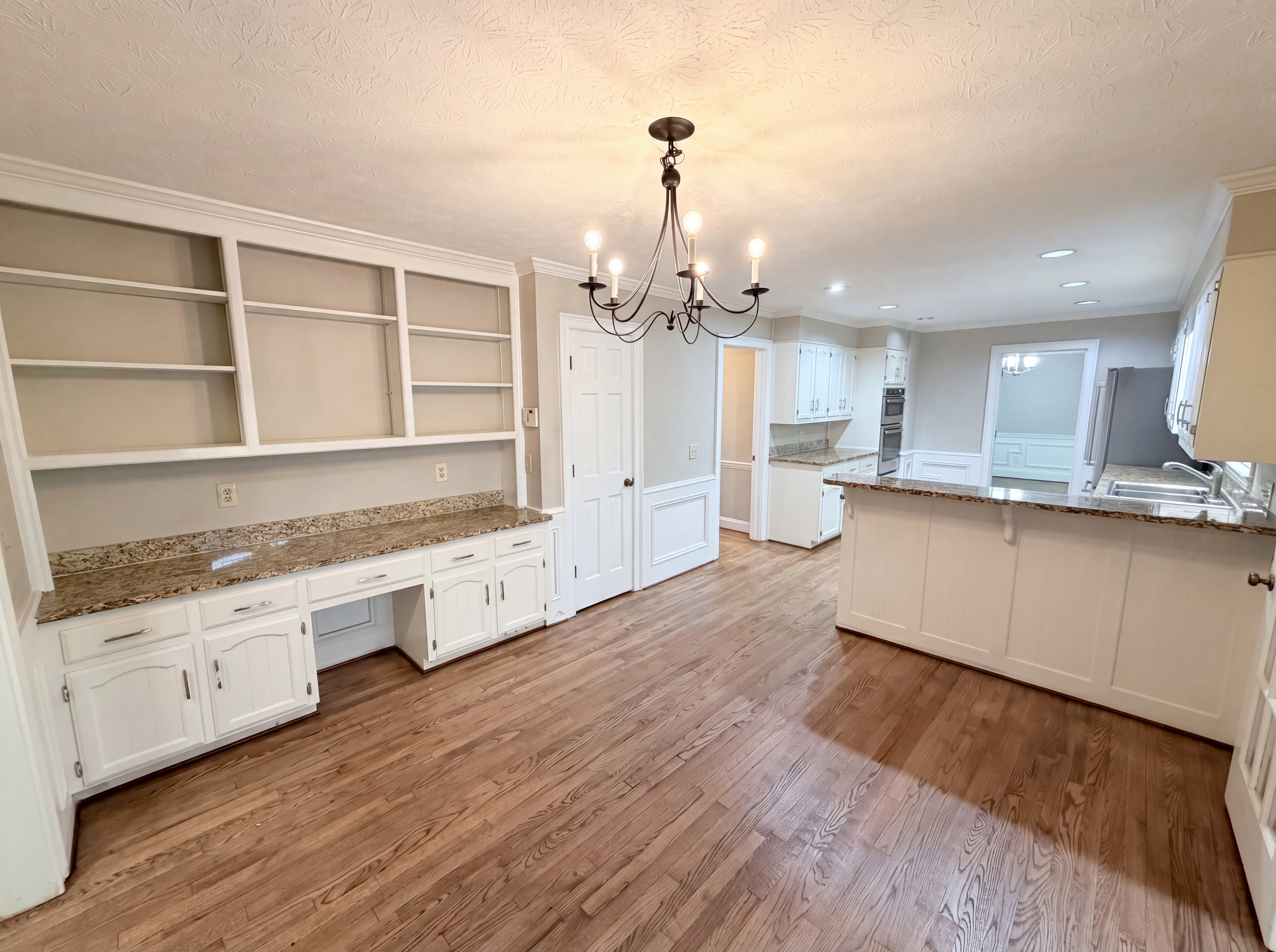 Photo 9 of 46 of 2360 Kimbrough Ct, Atlanta, GA