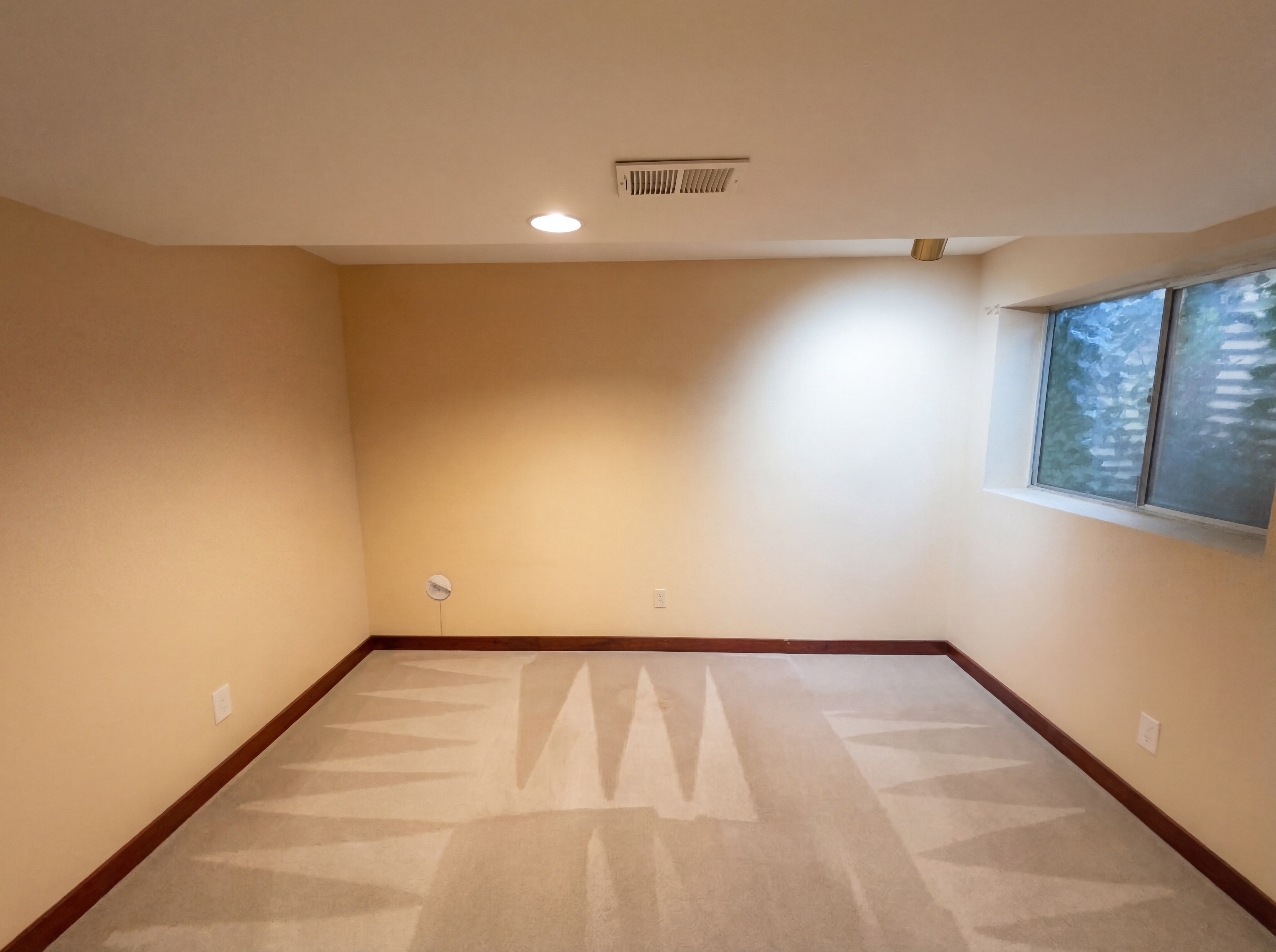 Photo 11 of 23 of 3075 E Long Cir S, Centennial, CO