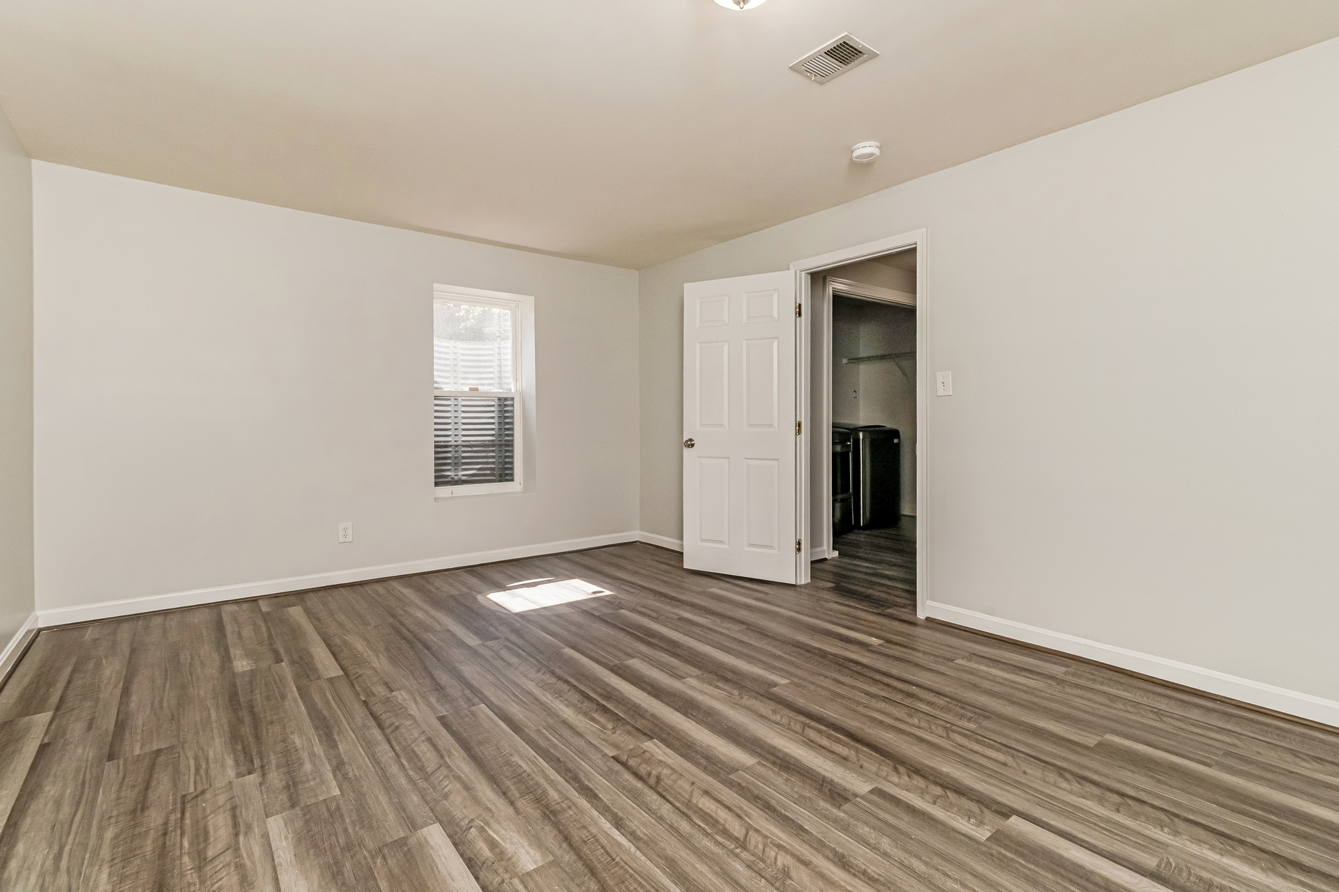 Photo 11 of 22 of 10116 Chesney Dr, Spotsylvania, VA