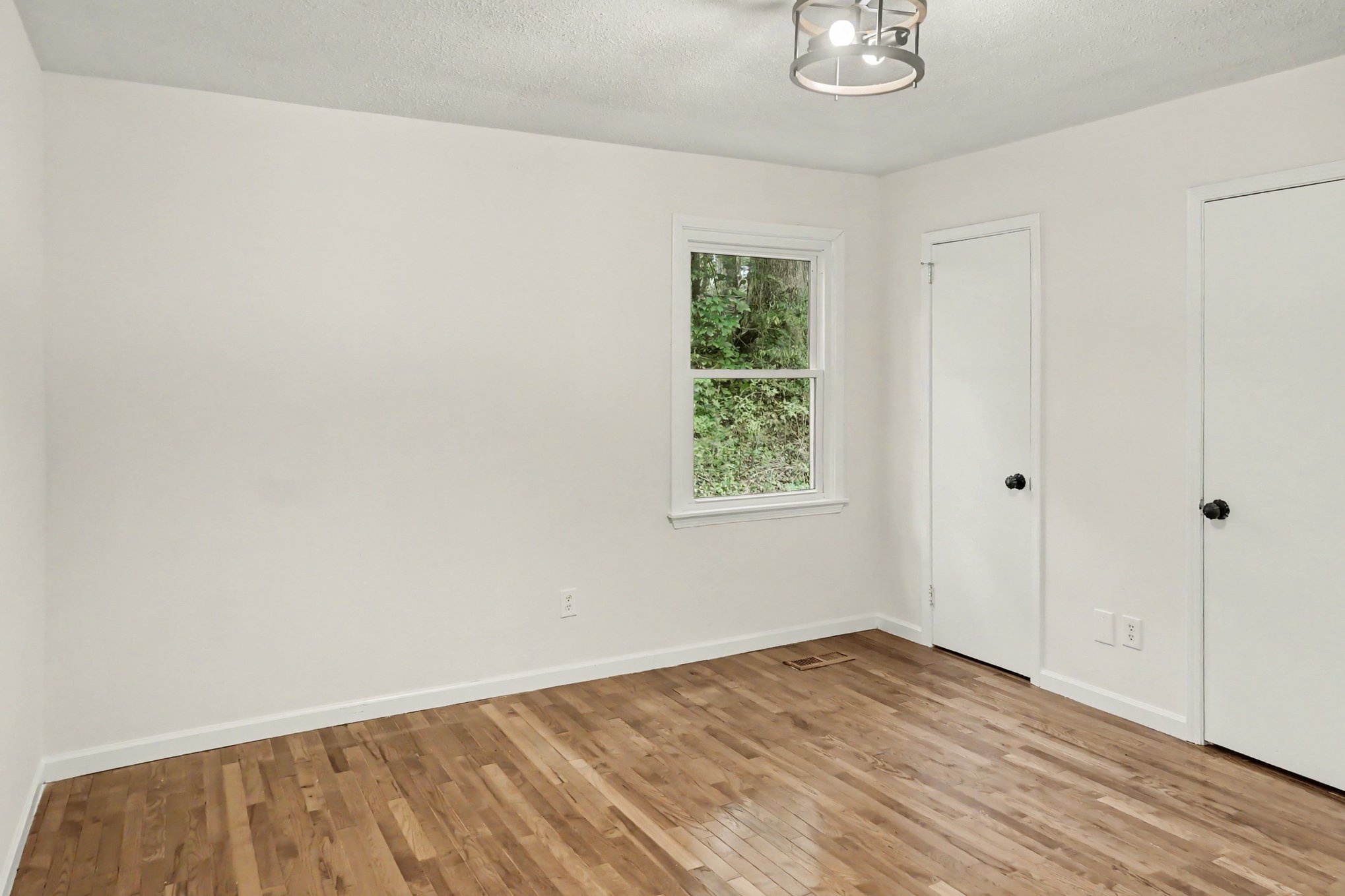 Photo 39 of 56 of 4676 Fairway Dr, Pinson, AL
