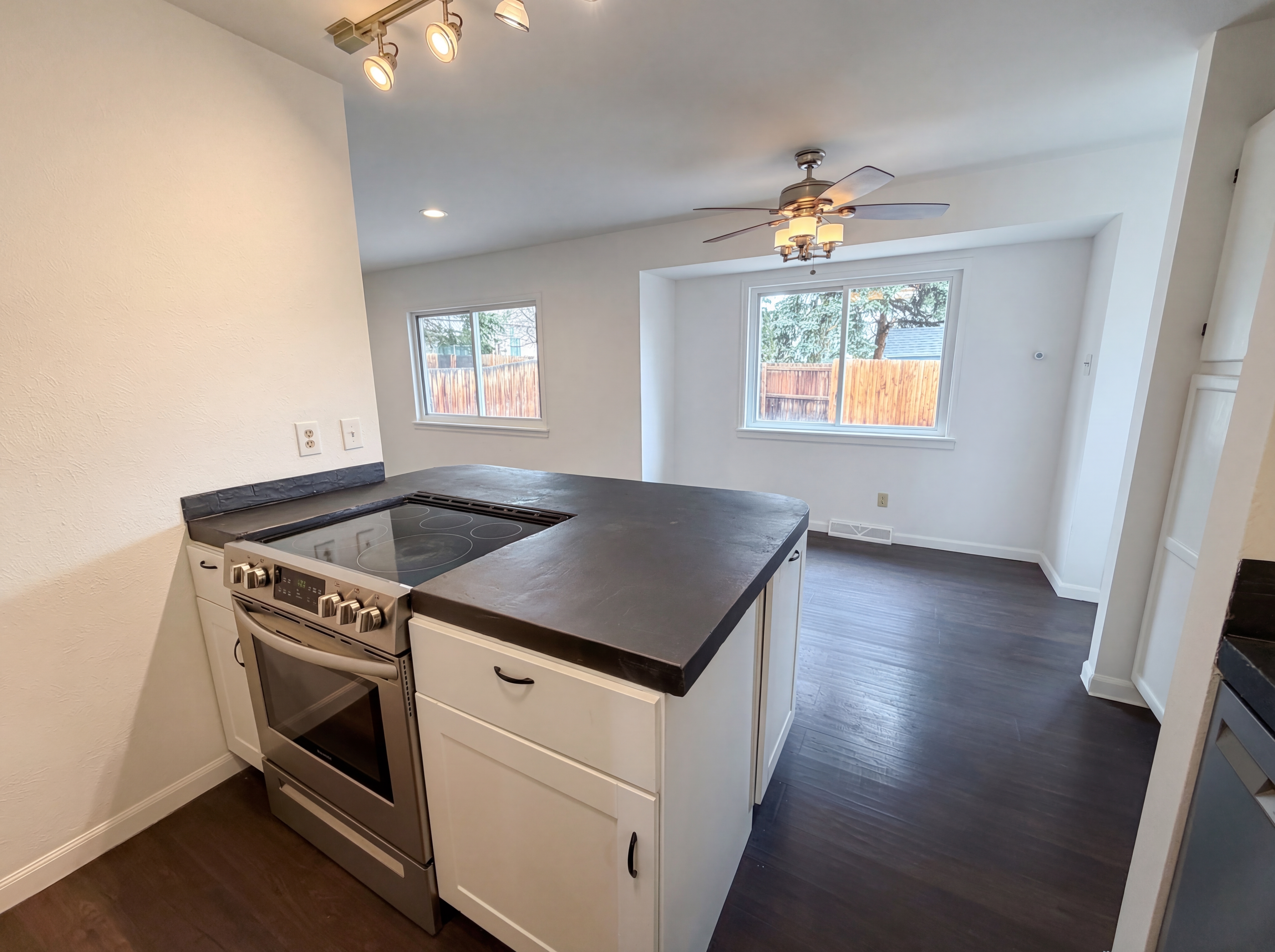 Photo 23 of 25 of 13771 W Warren Dr, Lakewood, CO